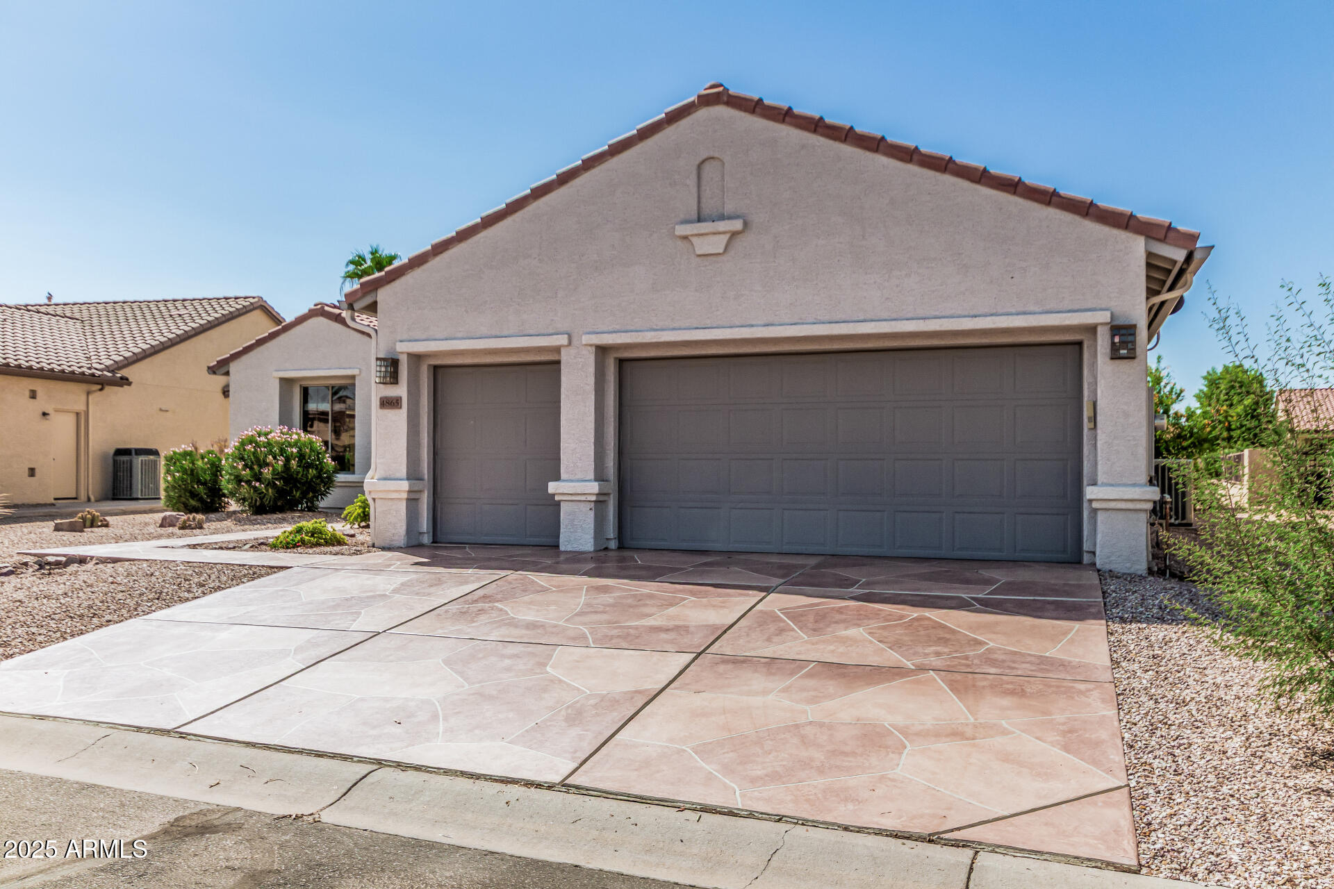 4865 W COMANCHE Drive