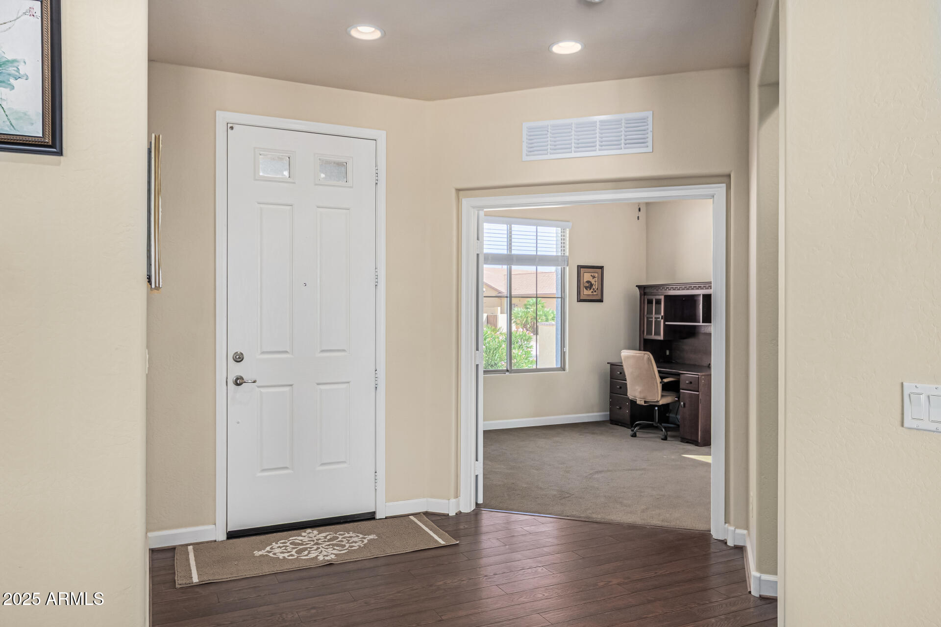 4865 W COMANCHE Drive