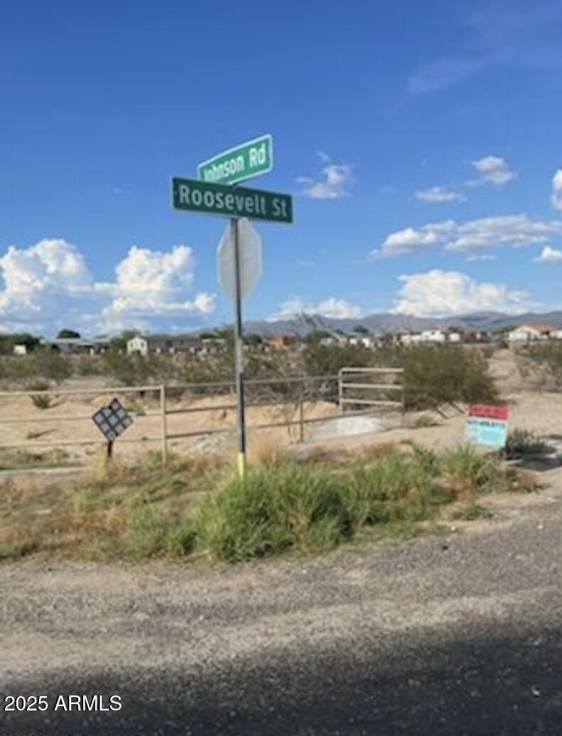 WEST PHOENIX ESTATES UNIT 11 - Land