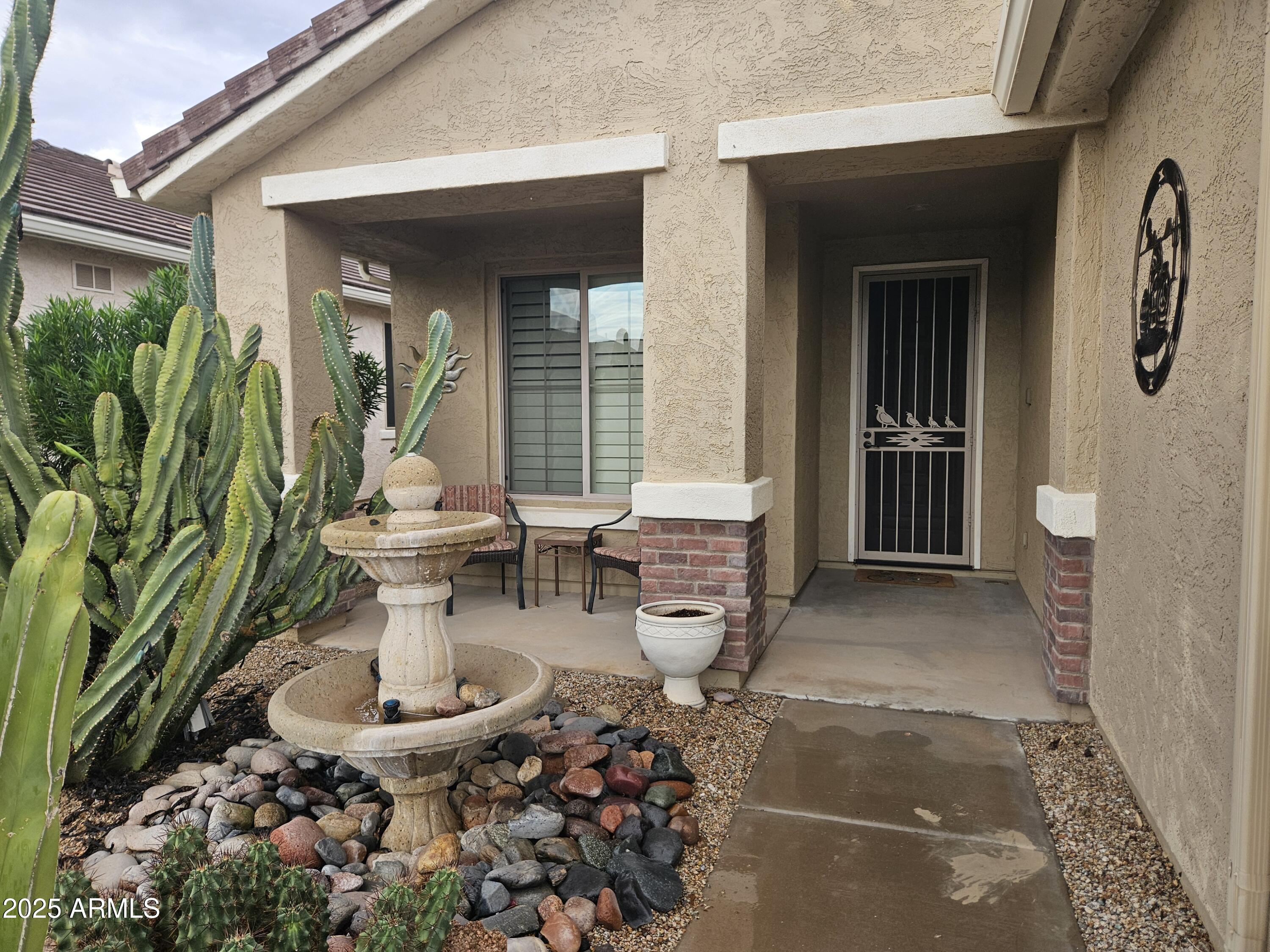 202 W TWIN PEAKS Parkway