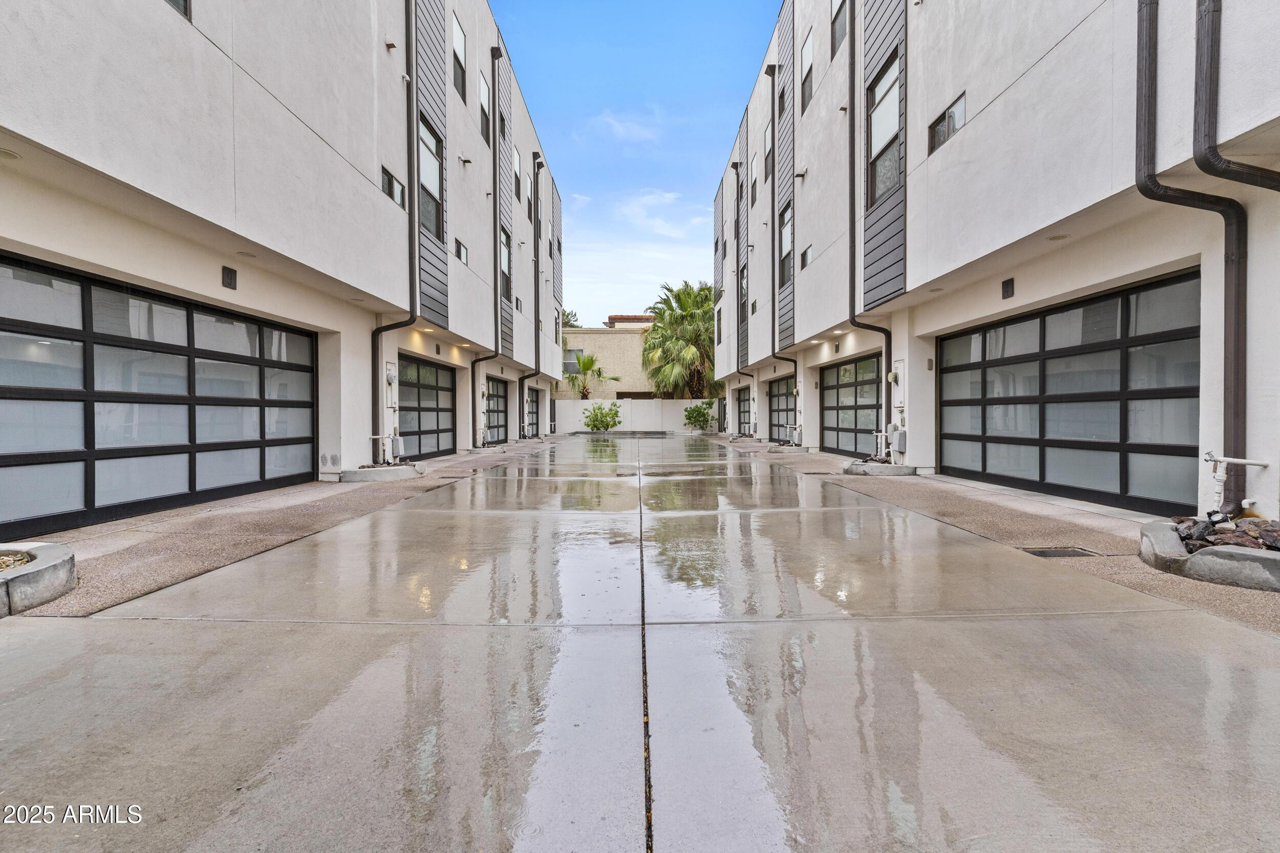 325 E Coronado Road Unit 8