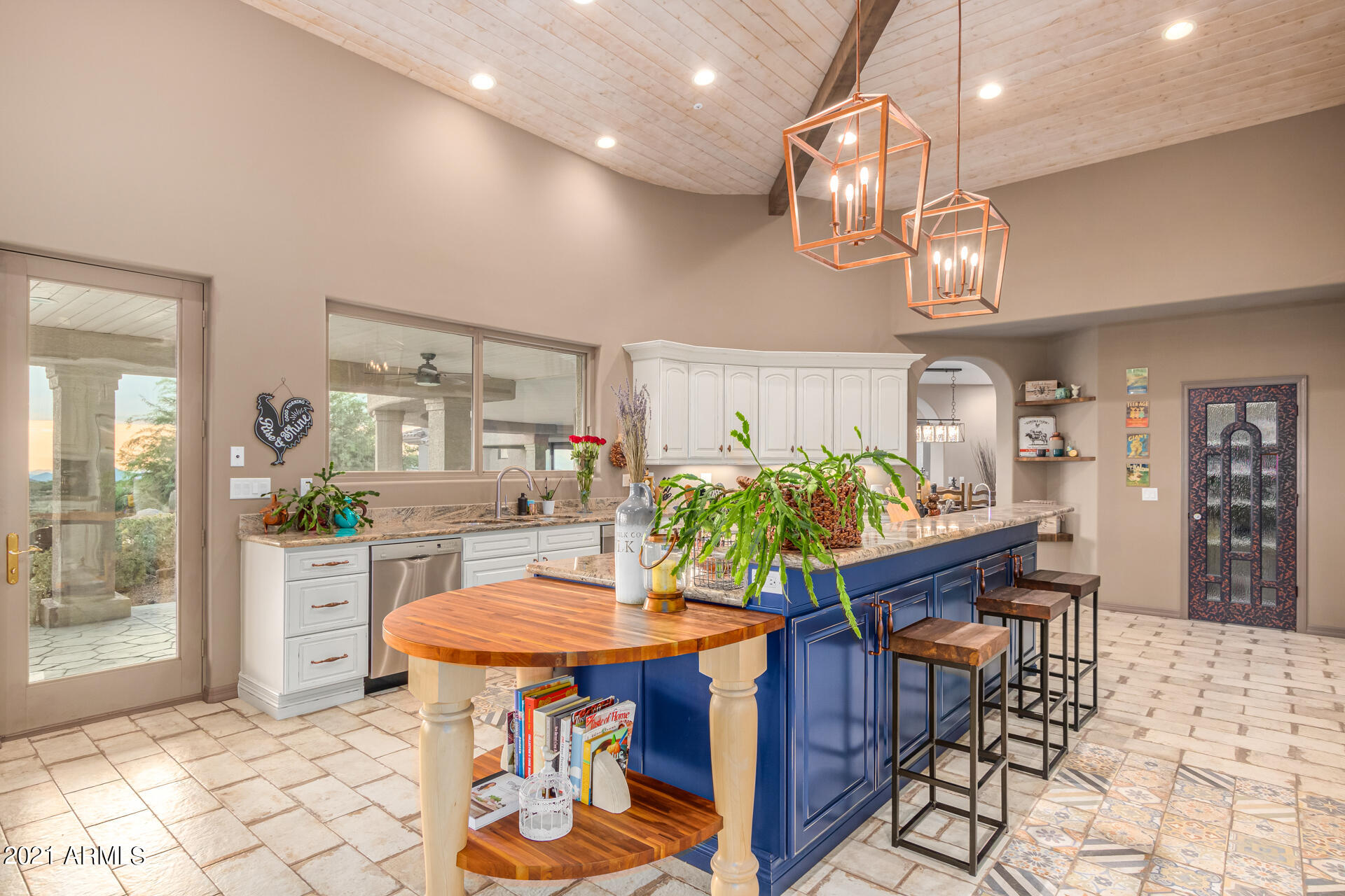 QUAIL RIDGE GATED 5+ACRES - Residential