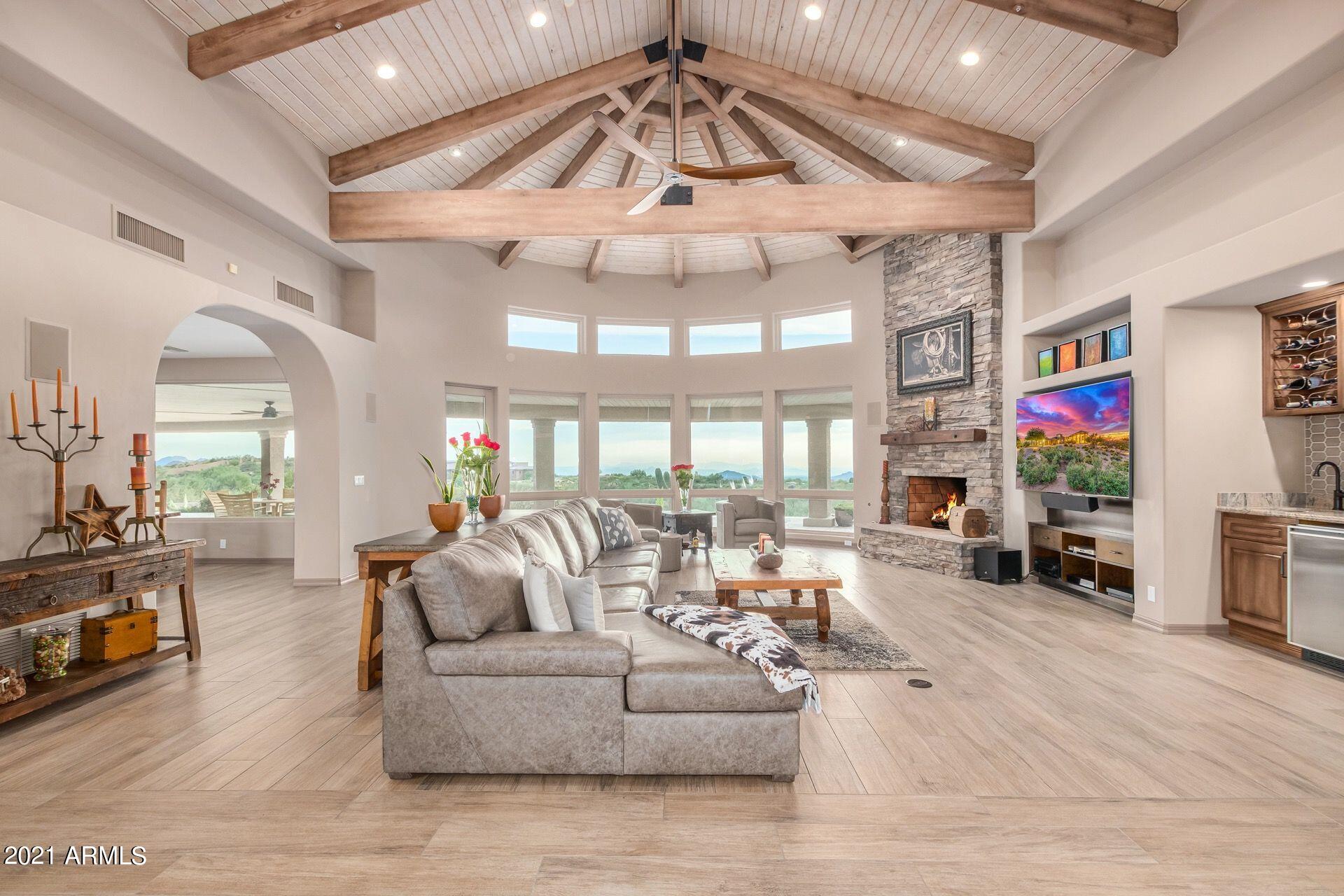 QUAIL RIDGE GATED 5+ACRES - Residential