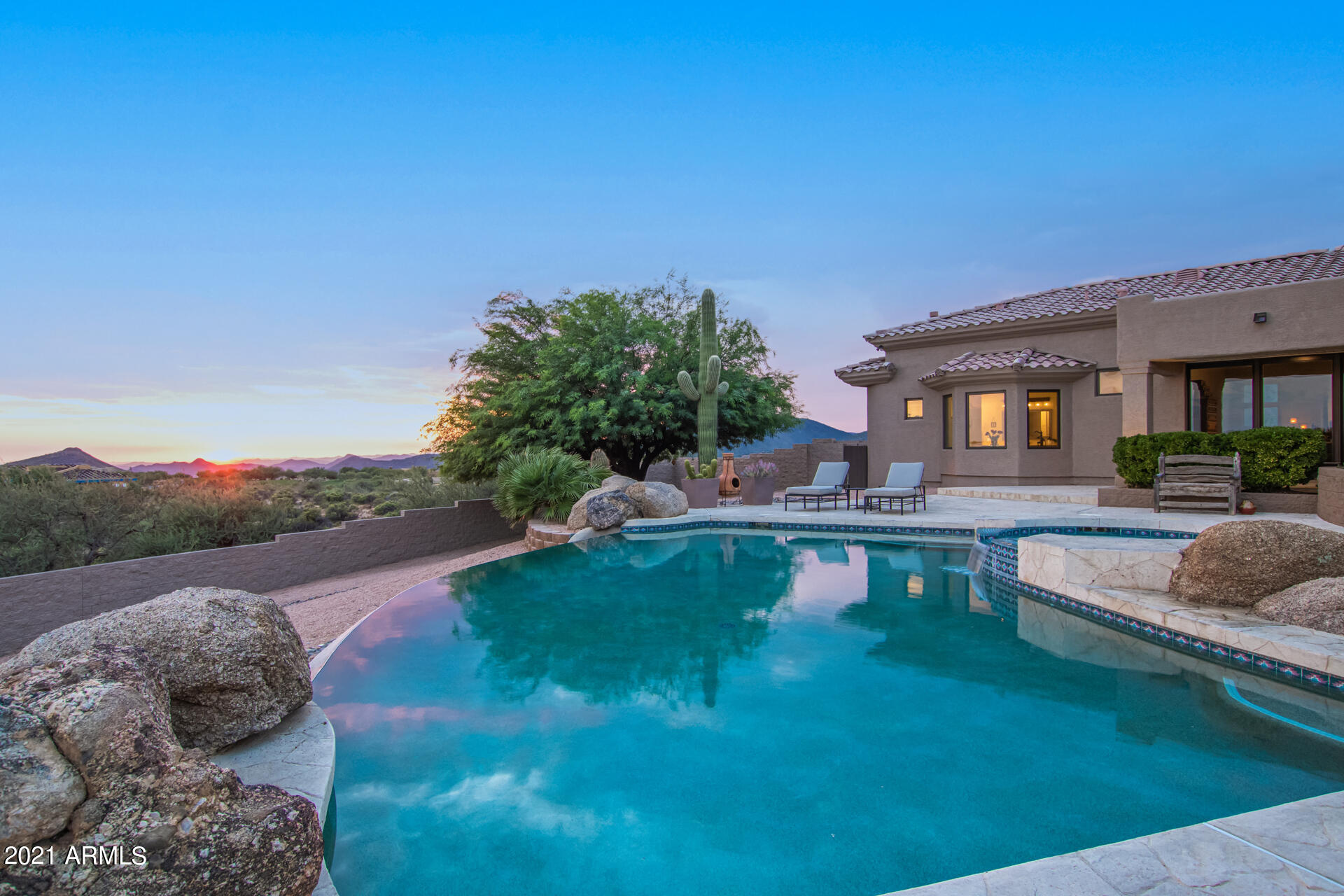 QUAIL RIDGE GATED 5+ACRES - Residential