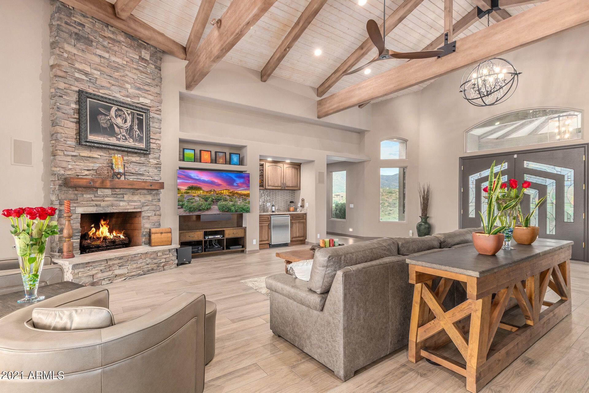 QUAIL RIDGE GATED 5+ACRES - Residential