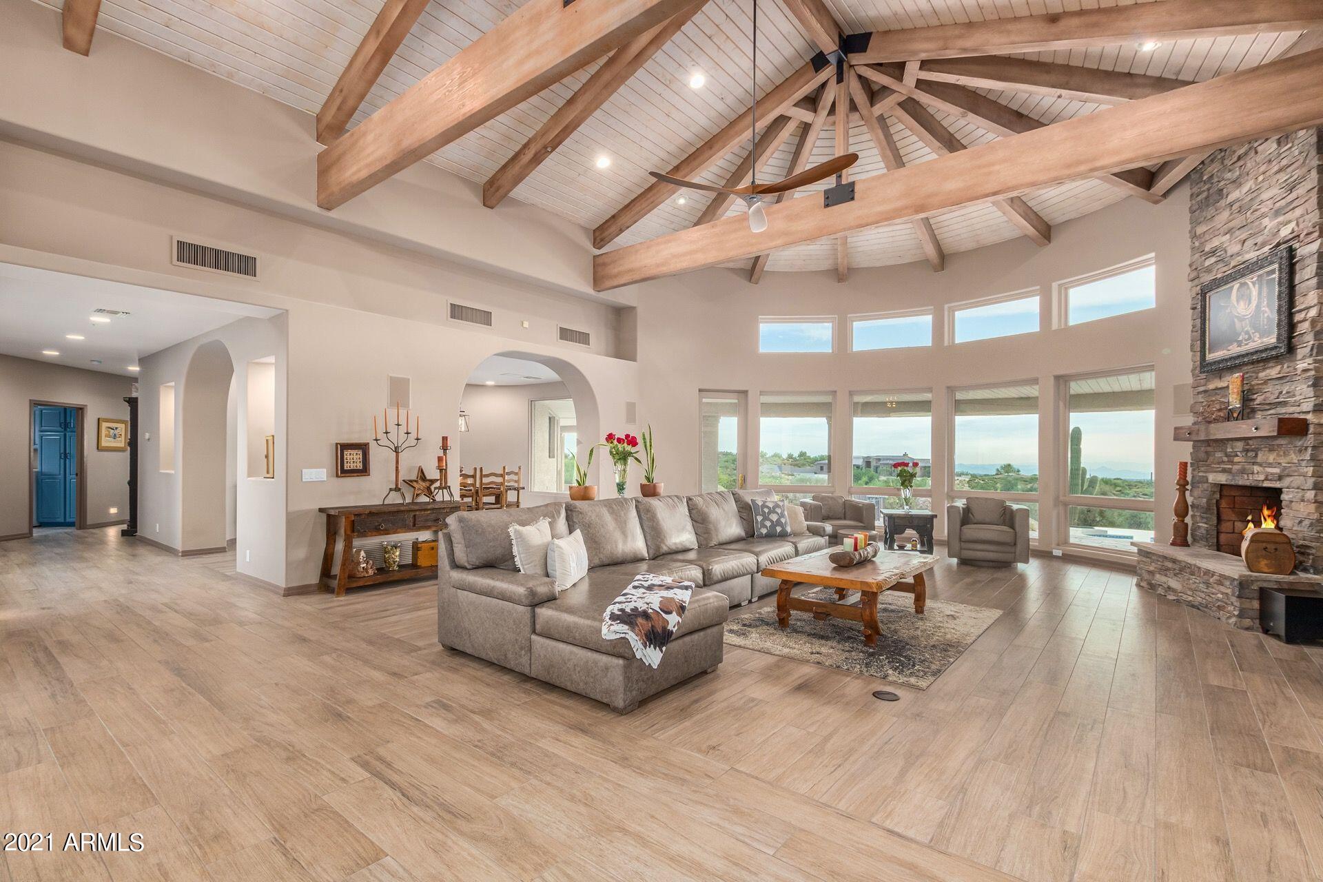 QUAIL RIDGE GATED 5+ACRES - Residential