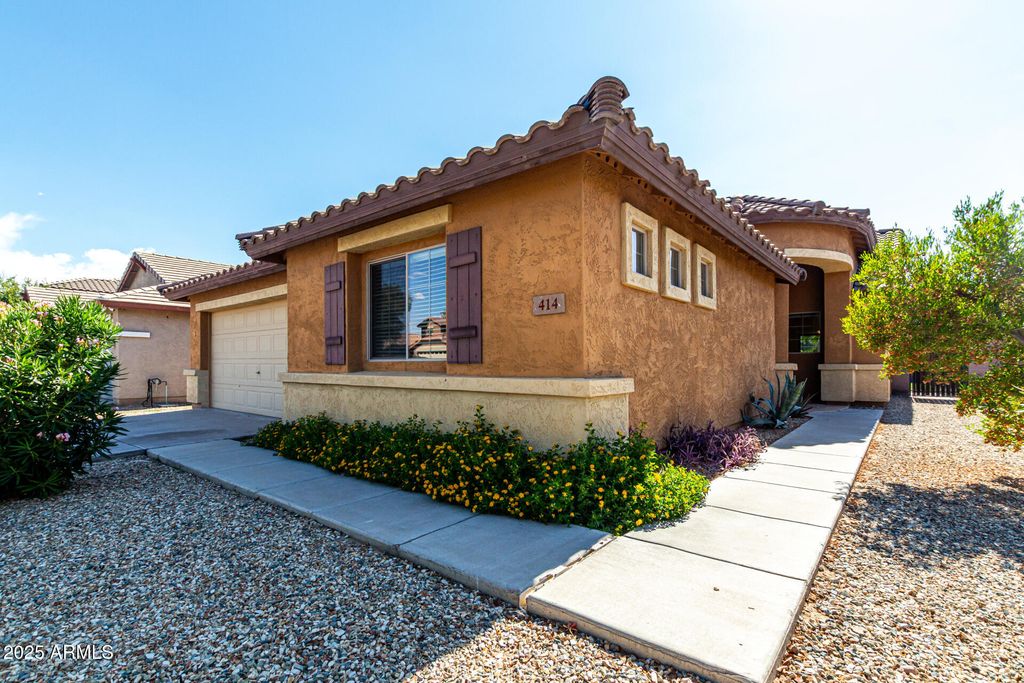 Photo of 414 S 111th Drive, Avondale, AZ 85323 (MLS # 6895433)