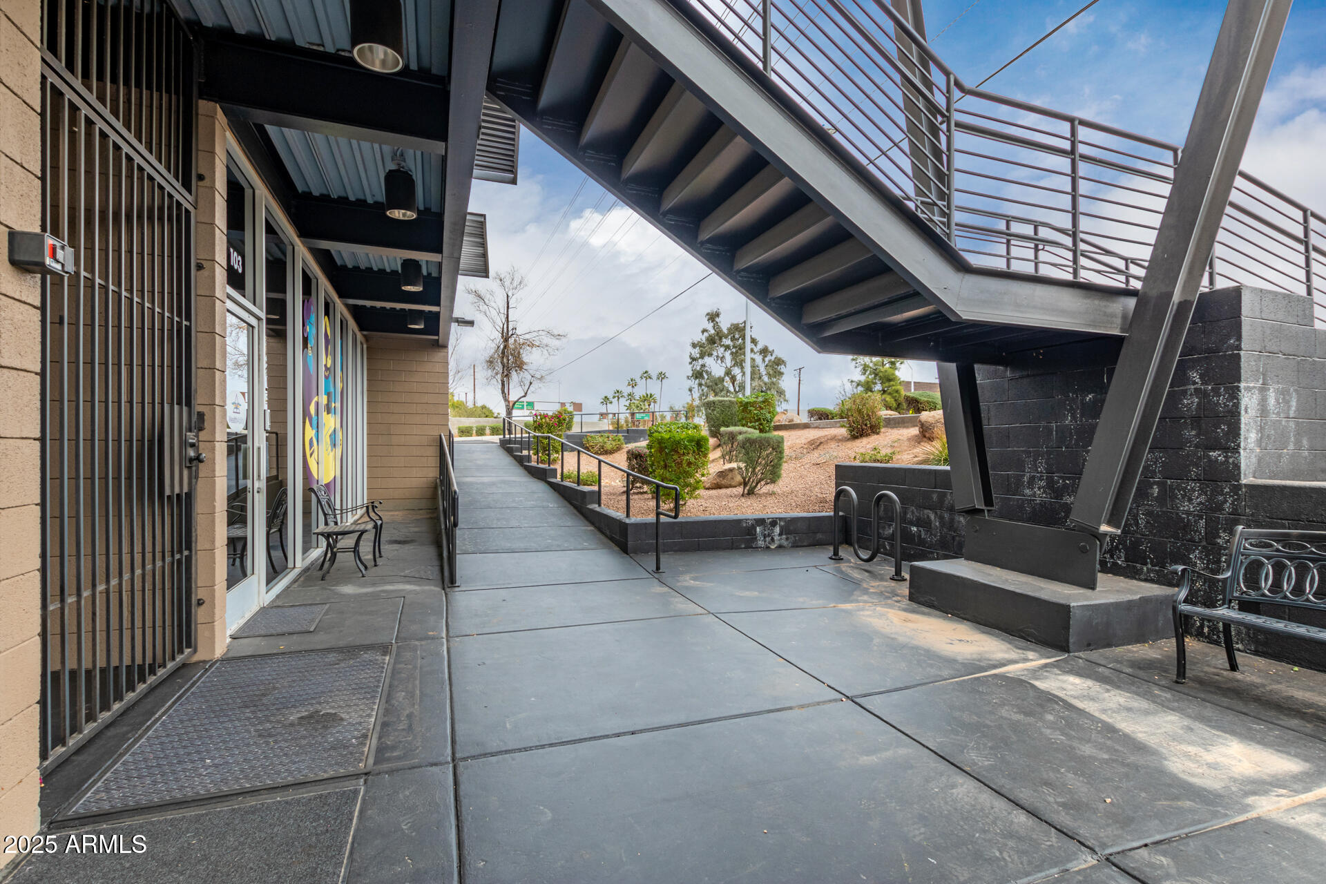 2402 S RURAL Road 101/201