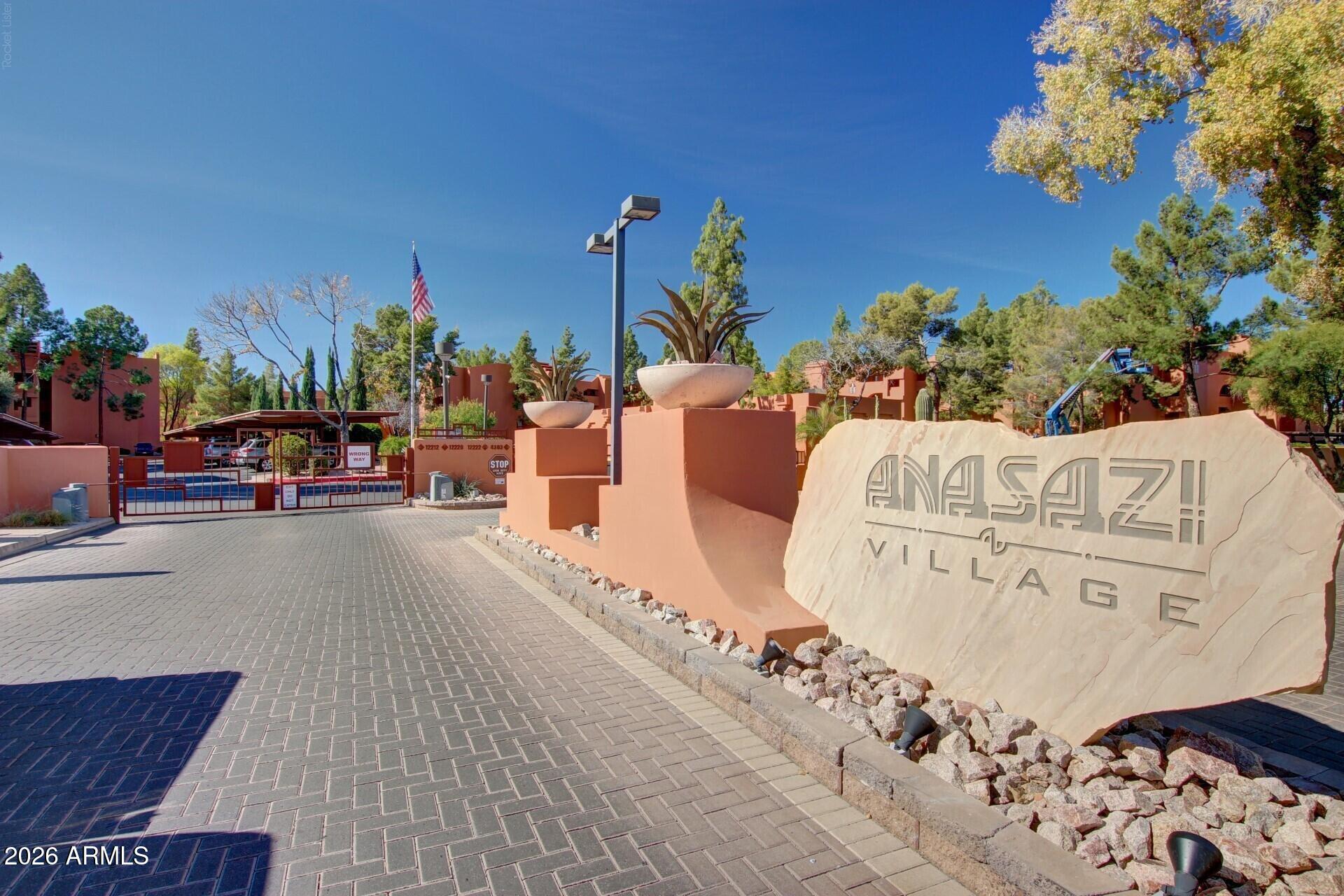 12222 N PARADISE VILLAGE Parkway S 323