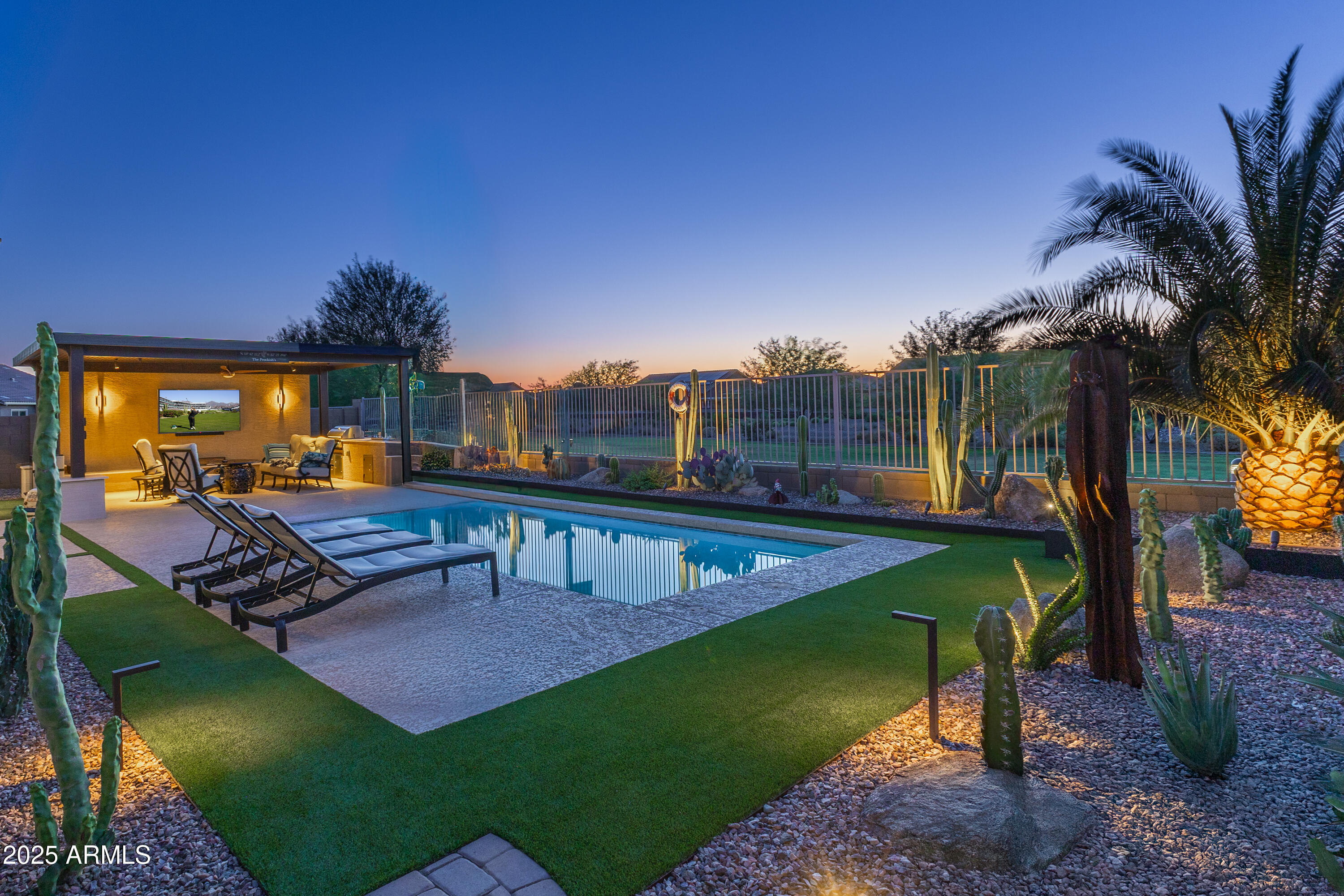 17018 W SAGUARO PARK Lane