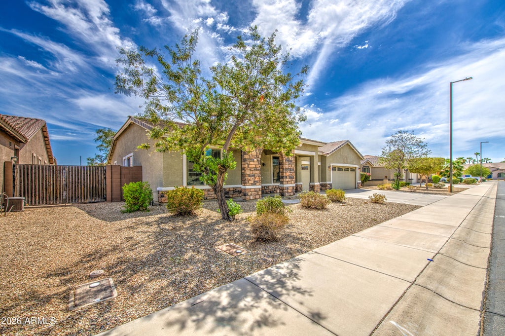 Photo of 16205 W Cocopah Street, Goodyear, AZ 85338 (MLS # 7075400)