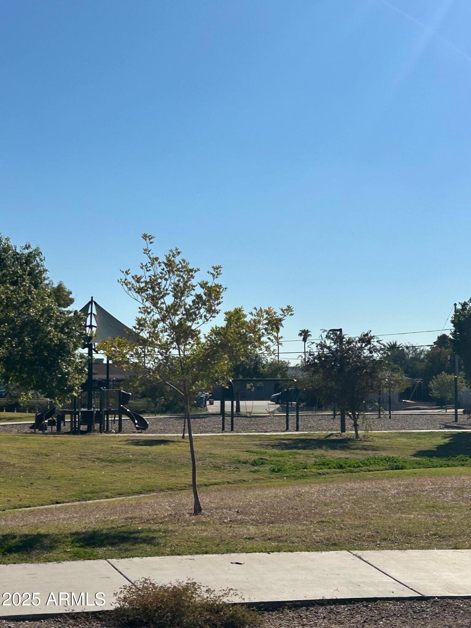 1213 E VOGEL Avenue 3