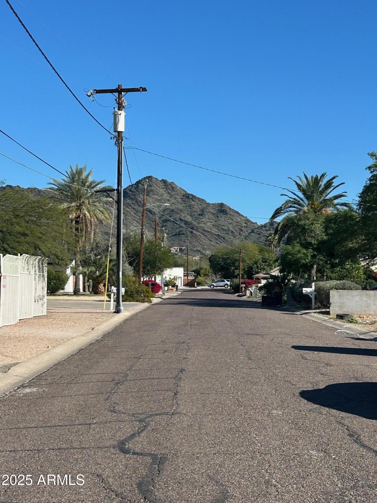 1213 E VOGEL Avenue 3