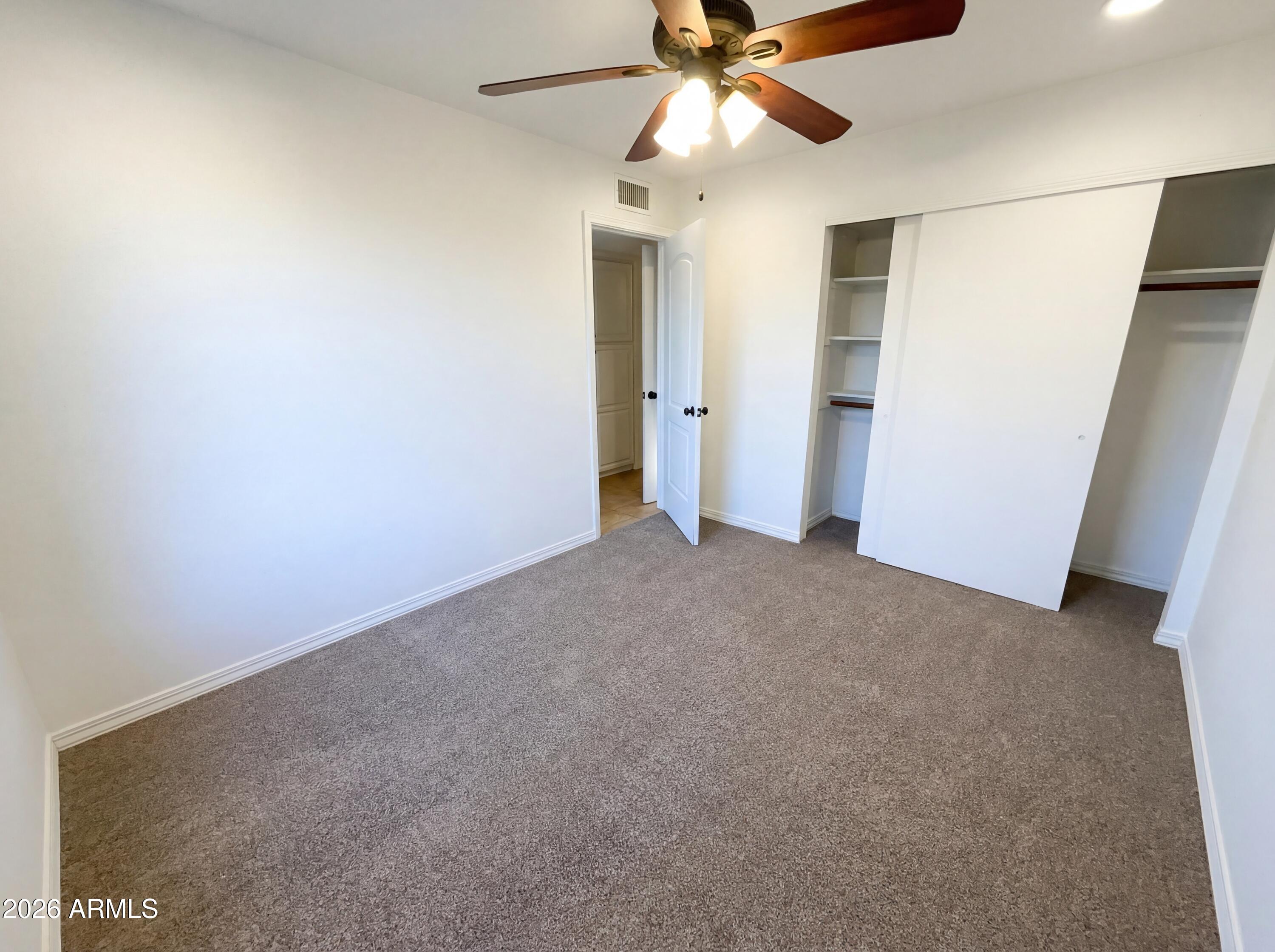 1823 E JUNIPER Circle