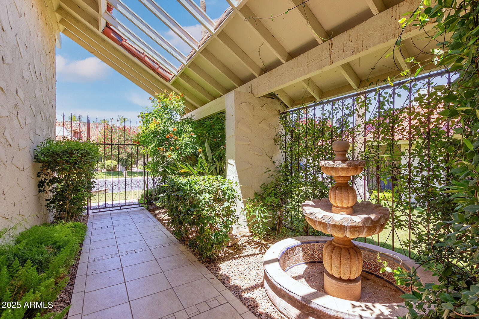 7115 E Buena Terra Way