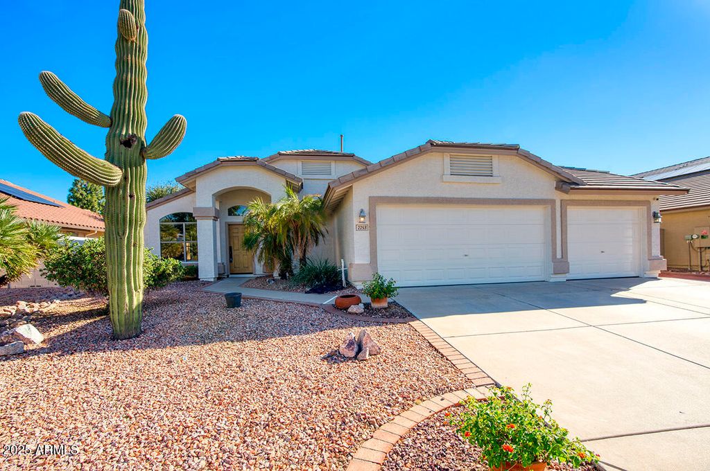 Photo of 2253 E Kempton Road, Chandler, AZ 85225 (MLS # 6928363)