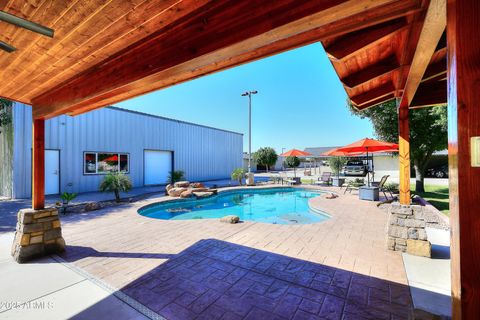 1810 S LINDSAY Road Gilbert AZ 85295