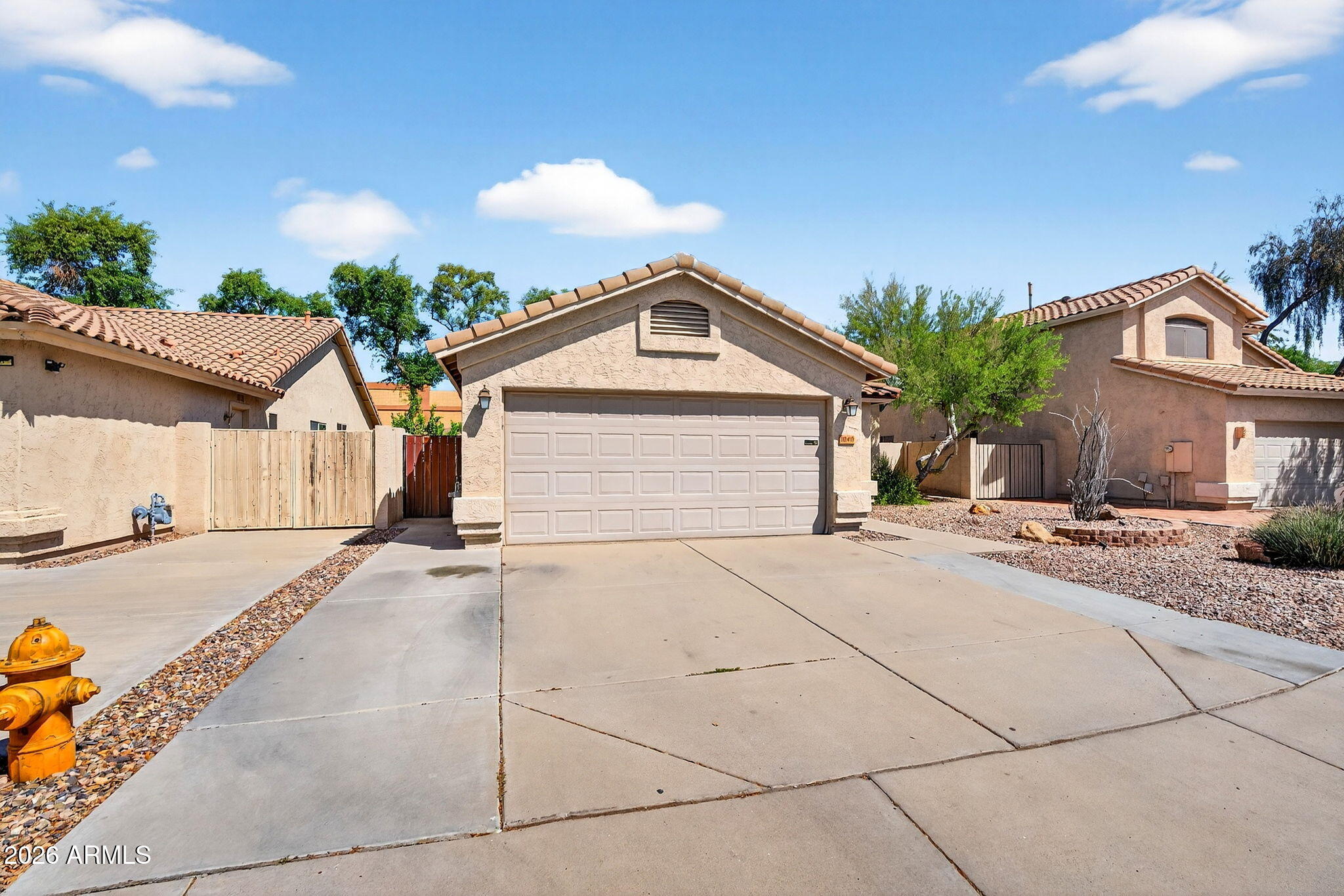 1040 W SEAGULL Drive