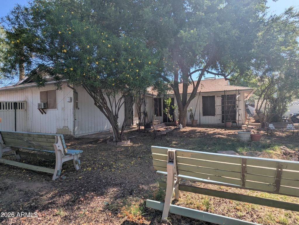Photo of 428 E Osage Avenue, Apache Junction, AZ 85119 (MLS # 7016819)