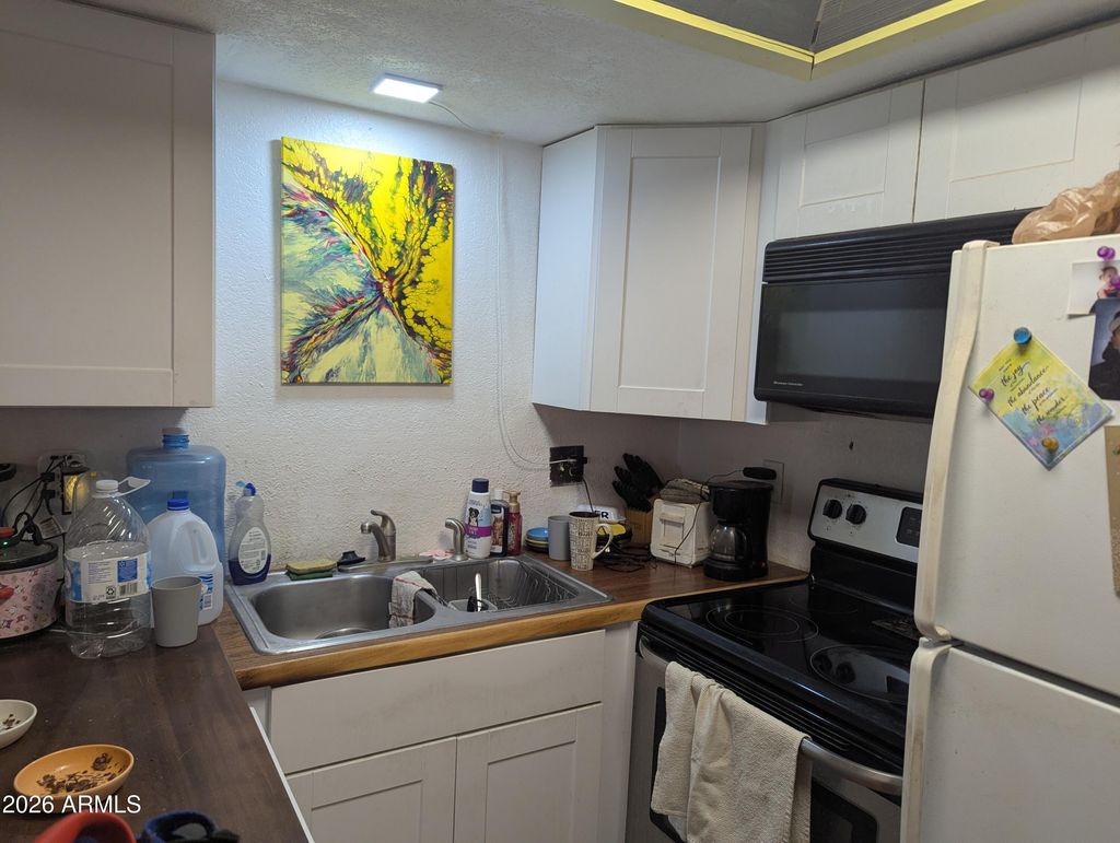 Photo of 428 E Osage Avenue, Apache Junction, AZ 85119 (MLS # 7016819)