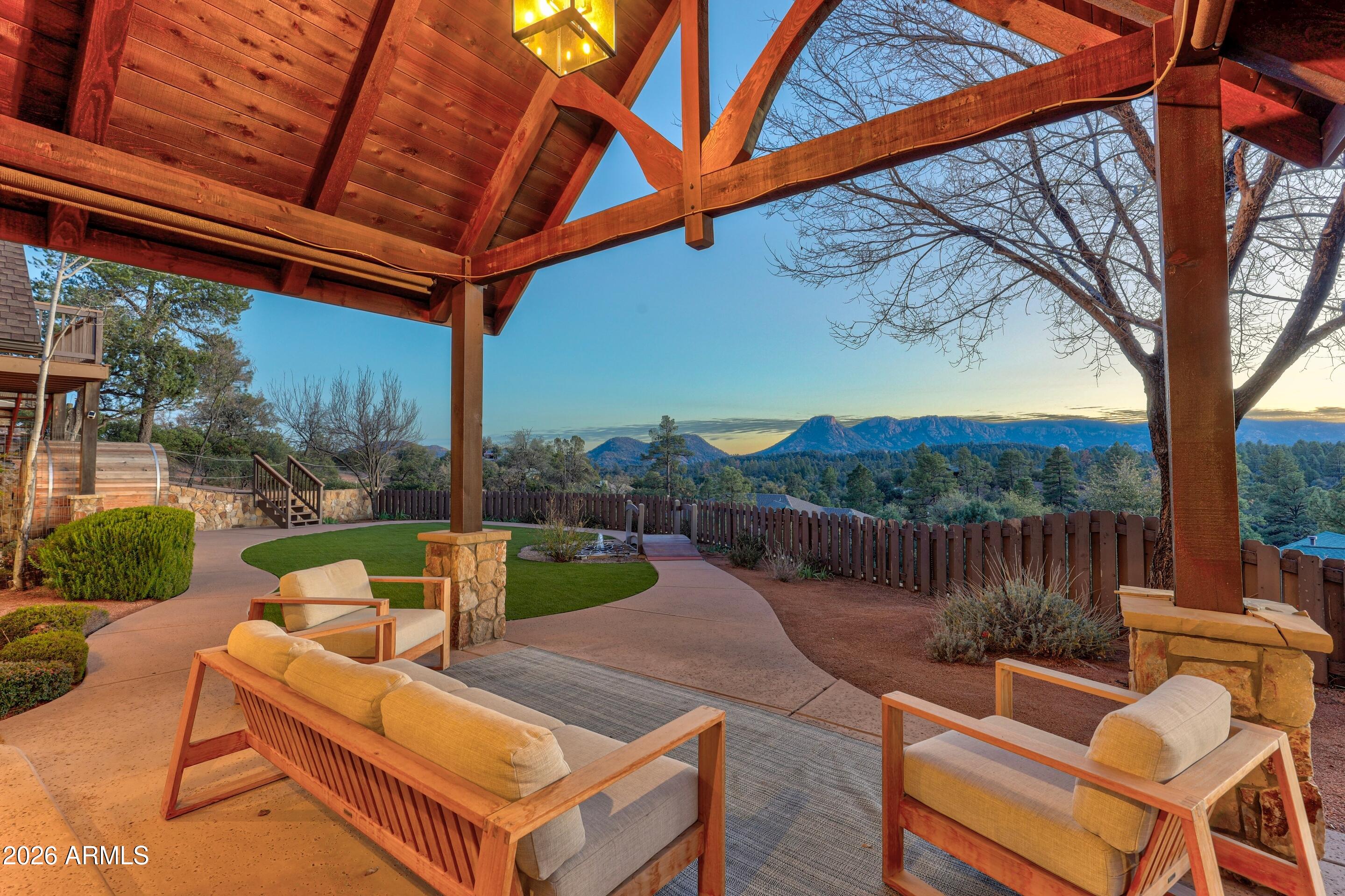 105 E Pine Ridge Drive