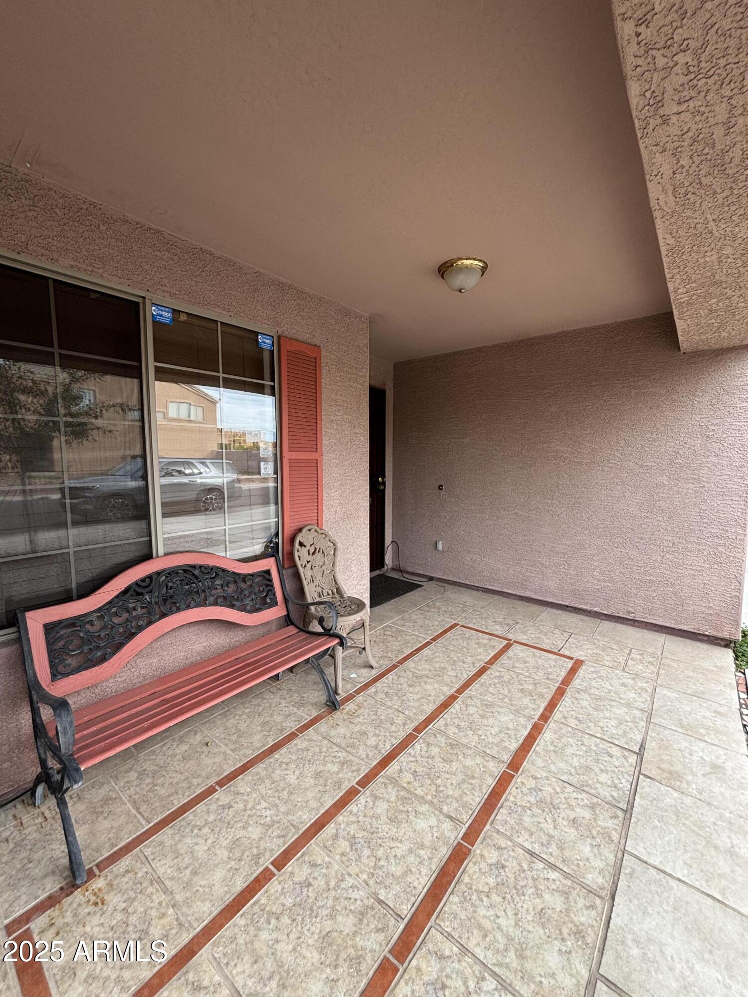 10527 W PAPAGO Street