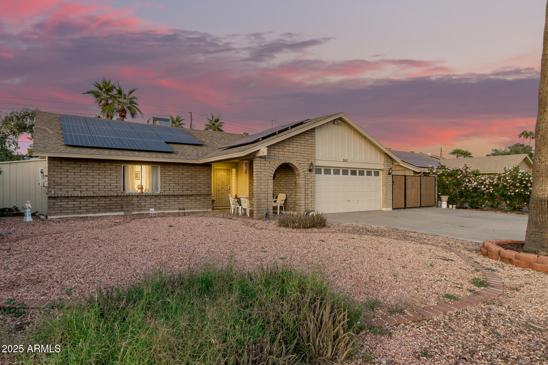 3208 W JUNIPER Avenue