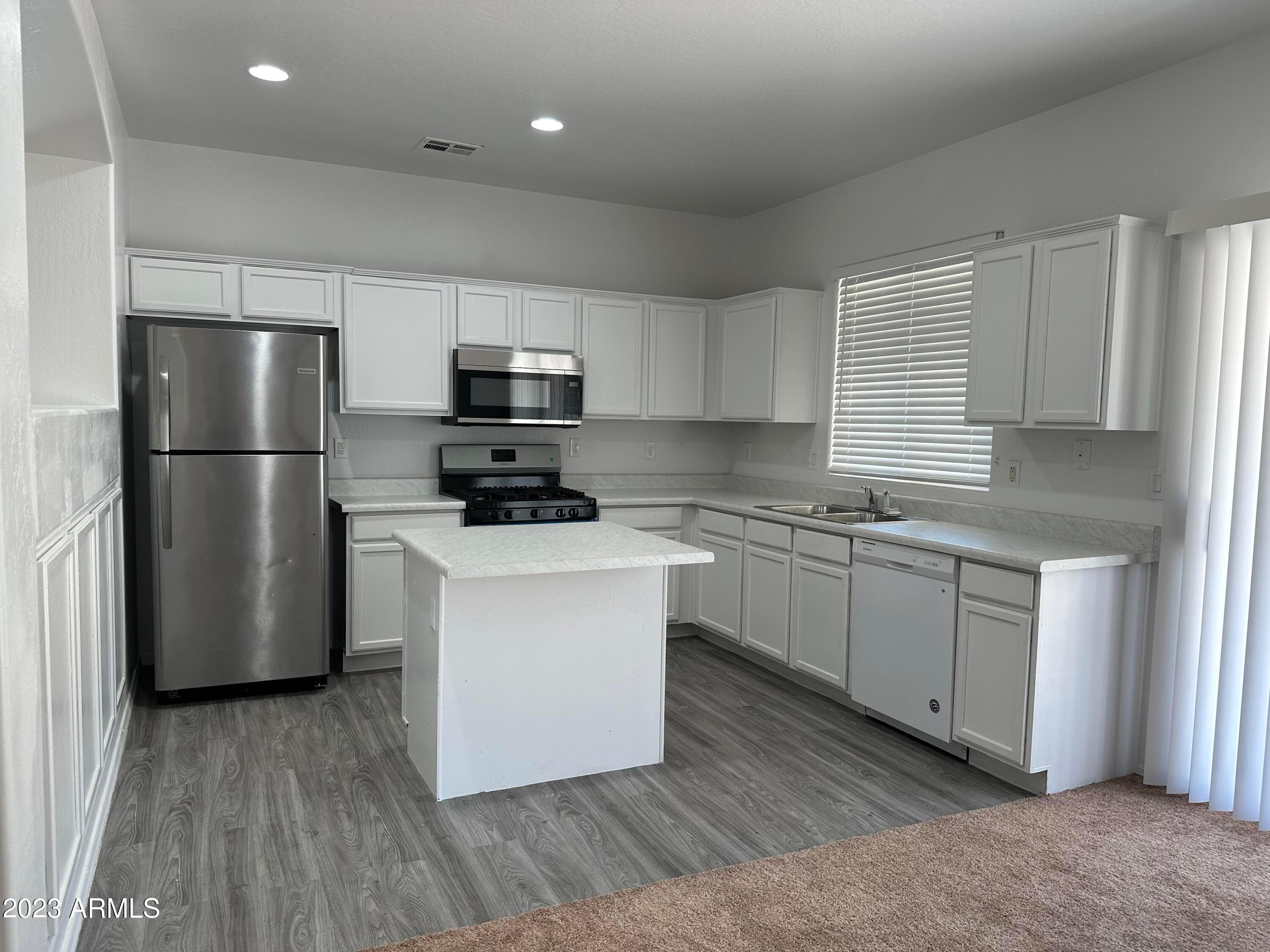 9711 W Horse Thief Pass