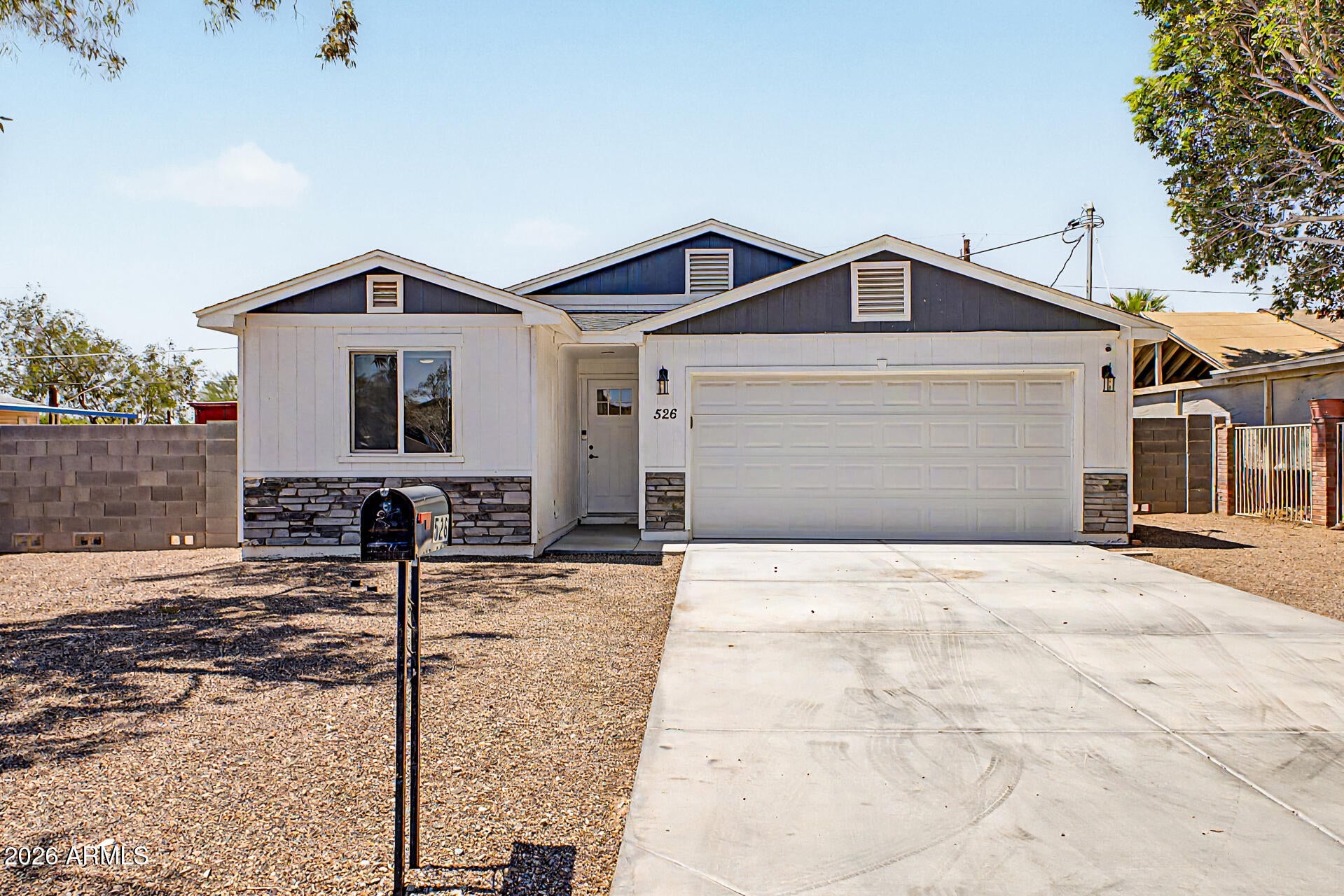 526 S CRISMON Road