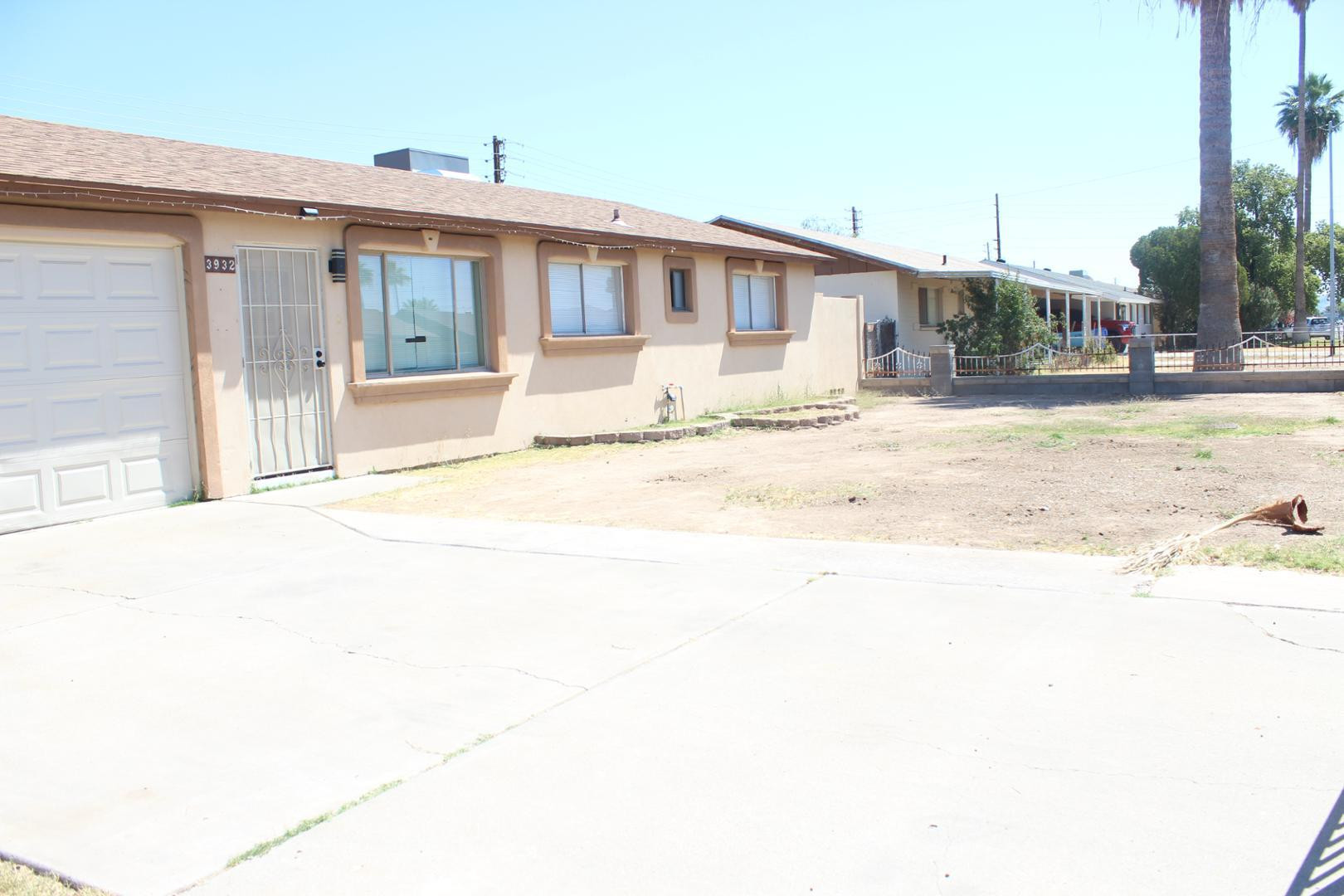 3932 W Griswold Road
