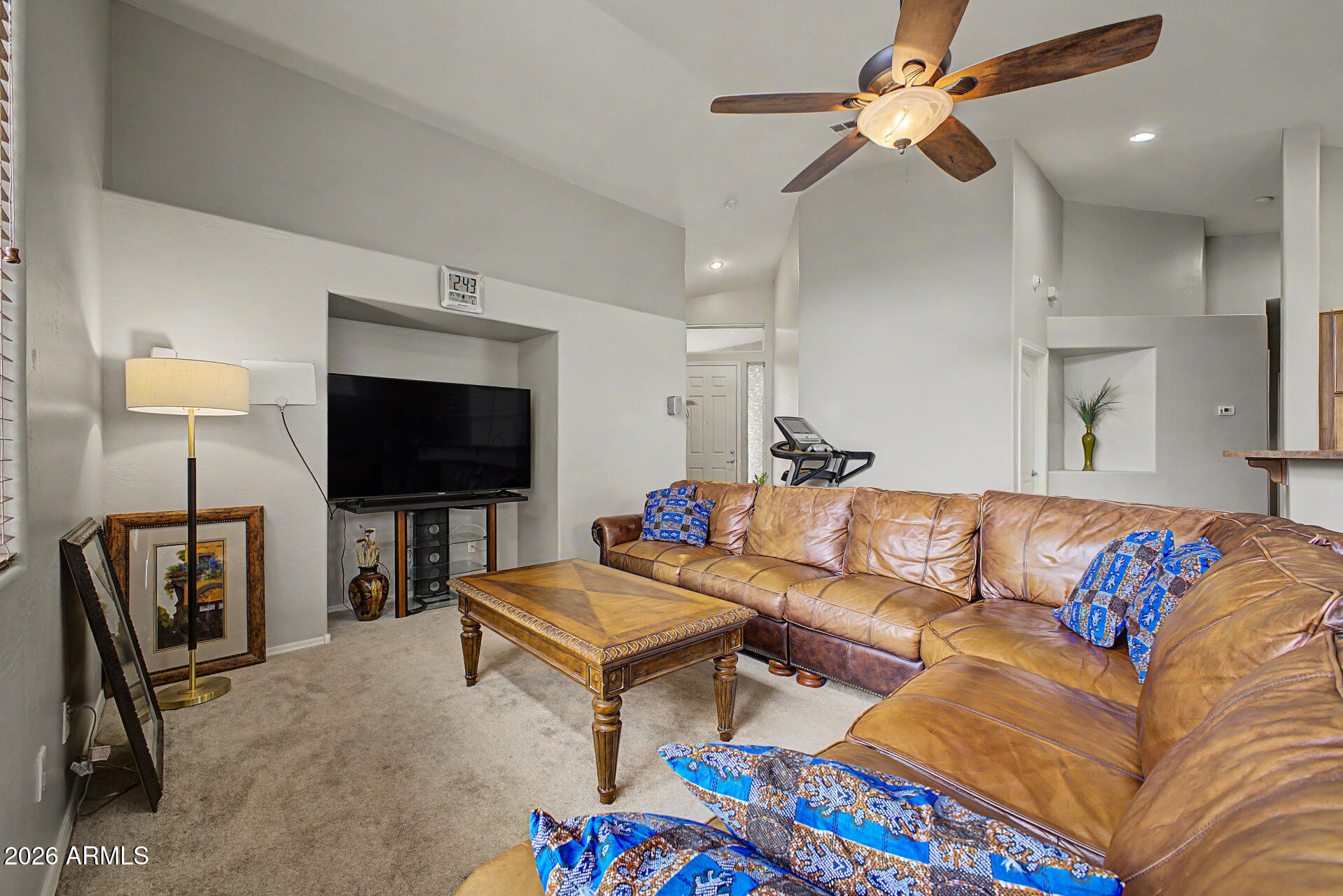 3918 E POLLACK Street