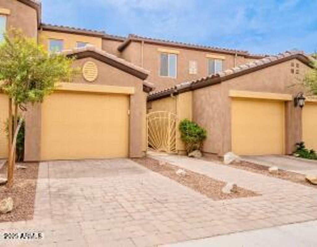 Photo of 250 W Queen Creek Road #106, Chandler, AZ 85248 (MLS # 6932569)