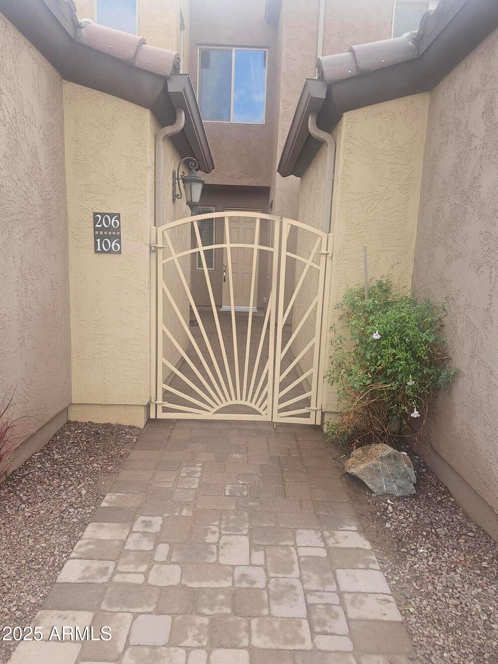 Photo of 250 W Queen Creek Road #106, Chandler, AZ 85248 (MLS # 6932569)