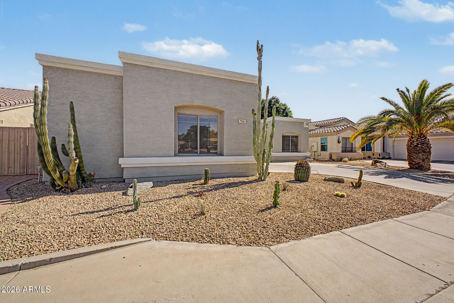 765 W EBONY Way