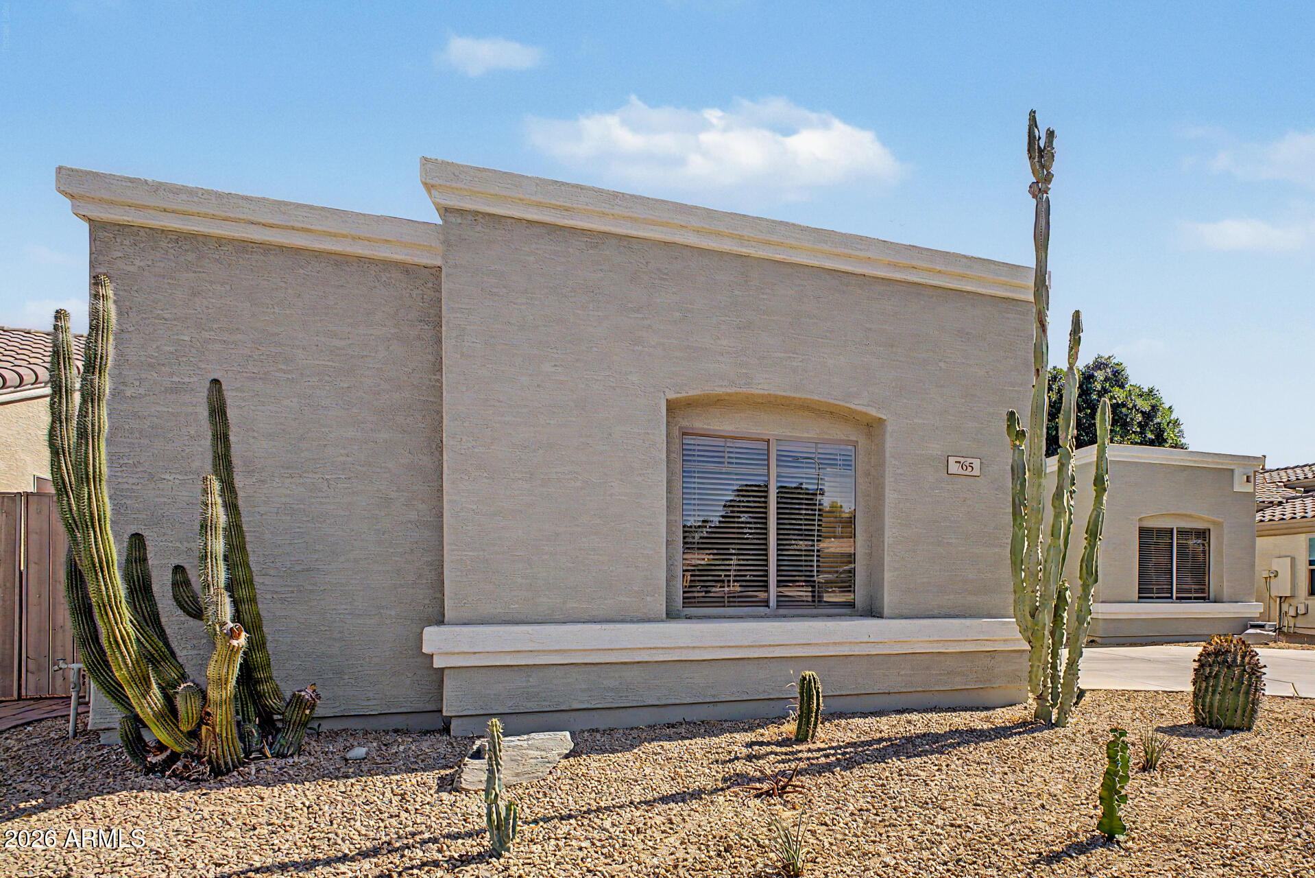 765 W EBONY Way