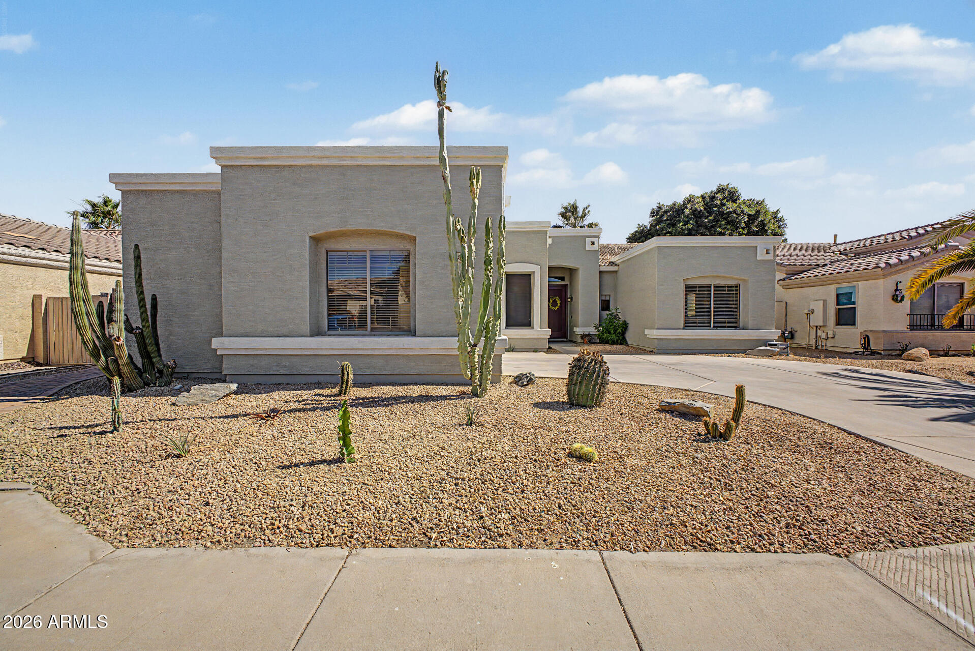 765 W EBONY Way