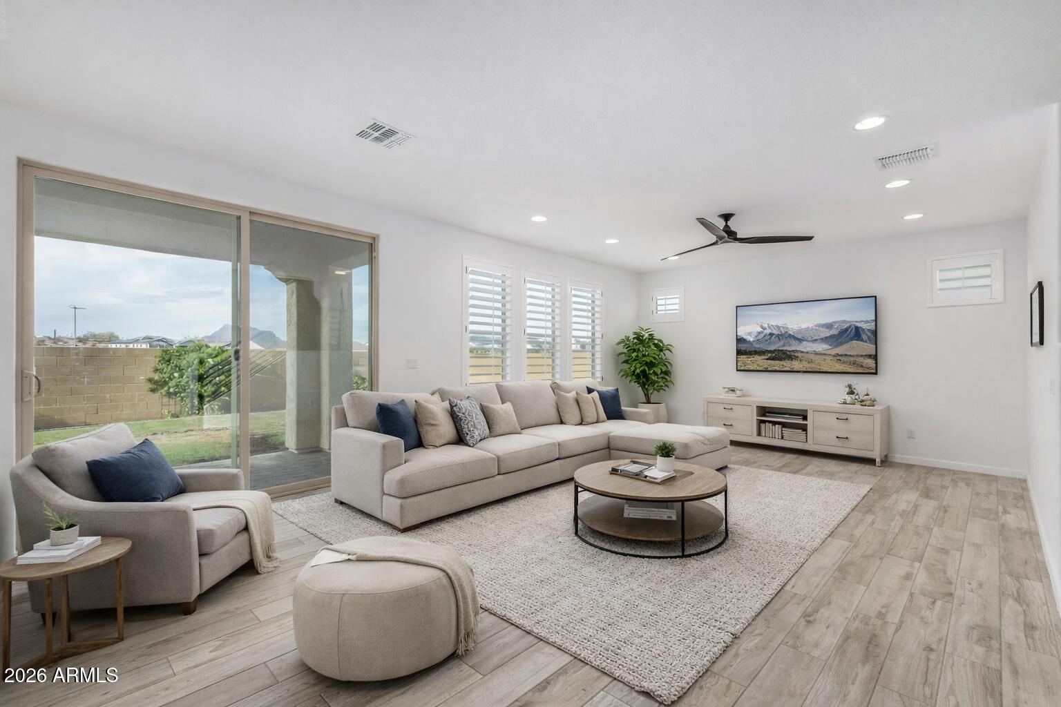 5632 E SANDIA Street