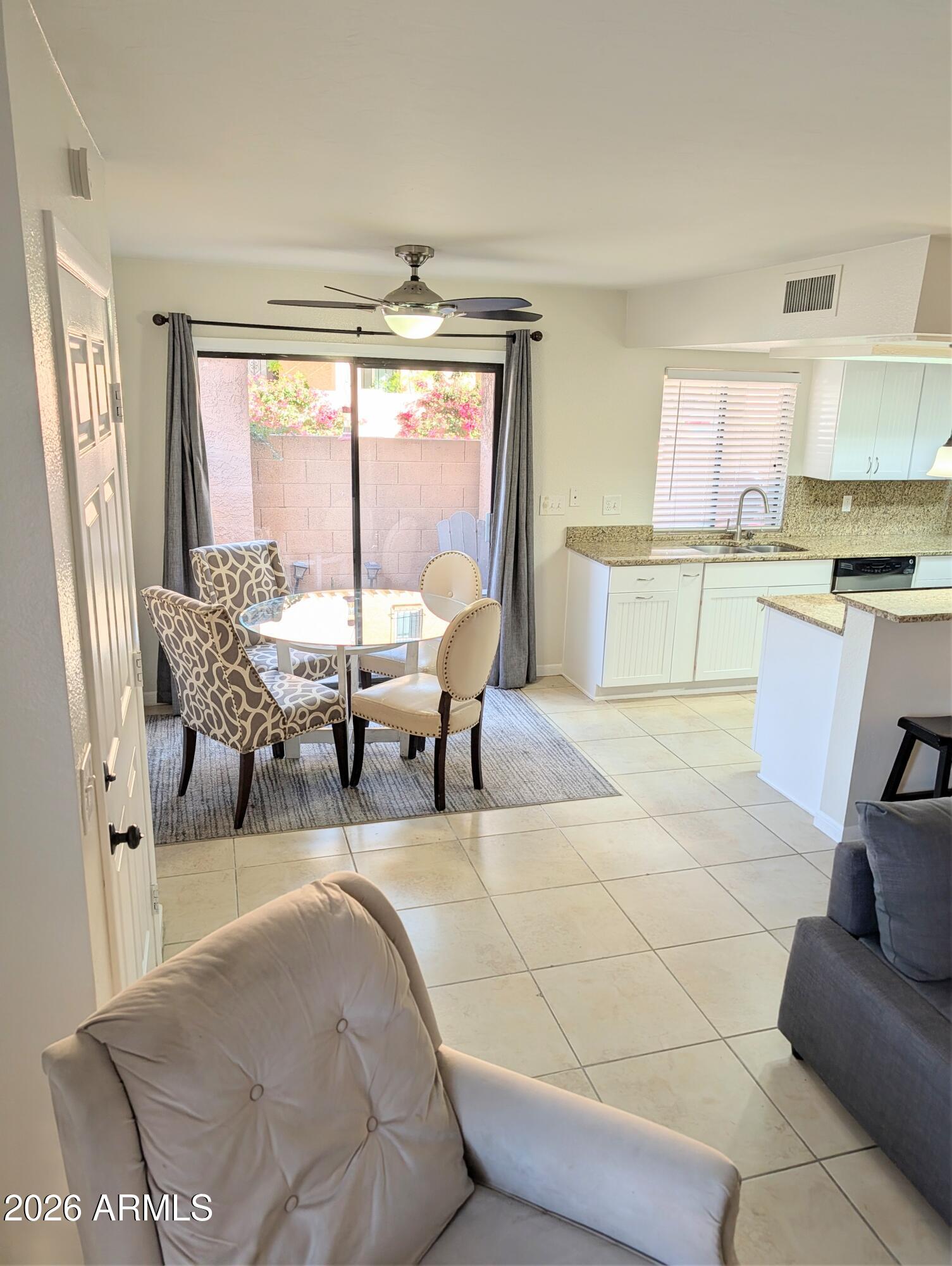 10421 N 11TH Street N 3