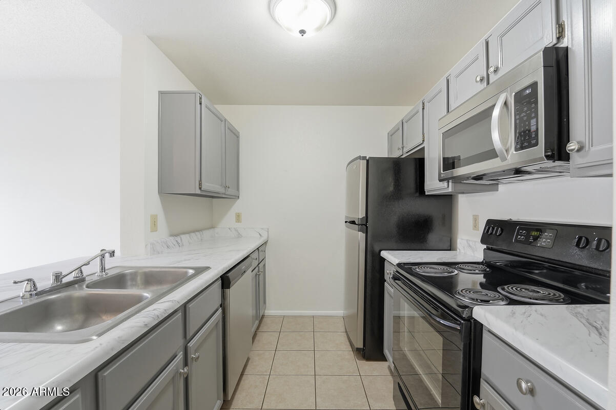 4114 E UNION HILLS Drive 1004