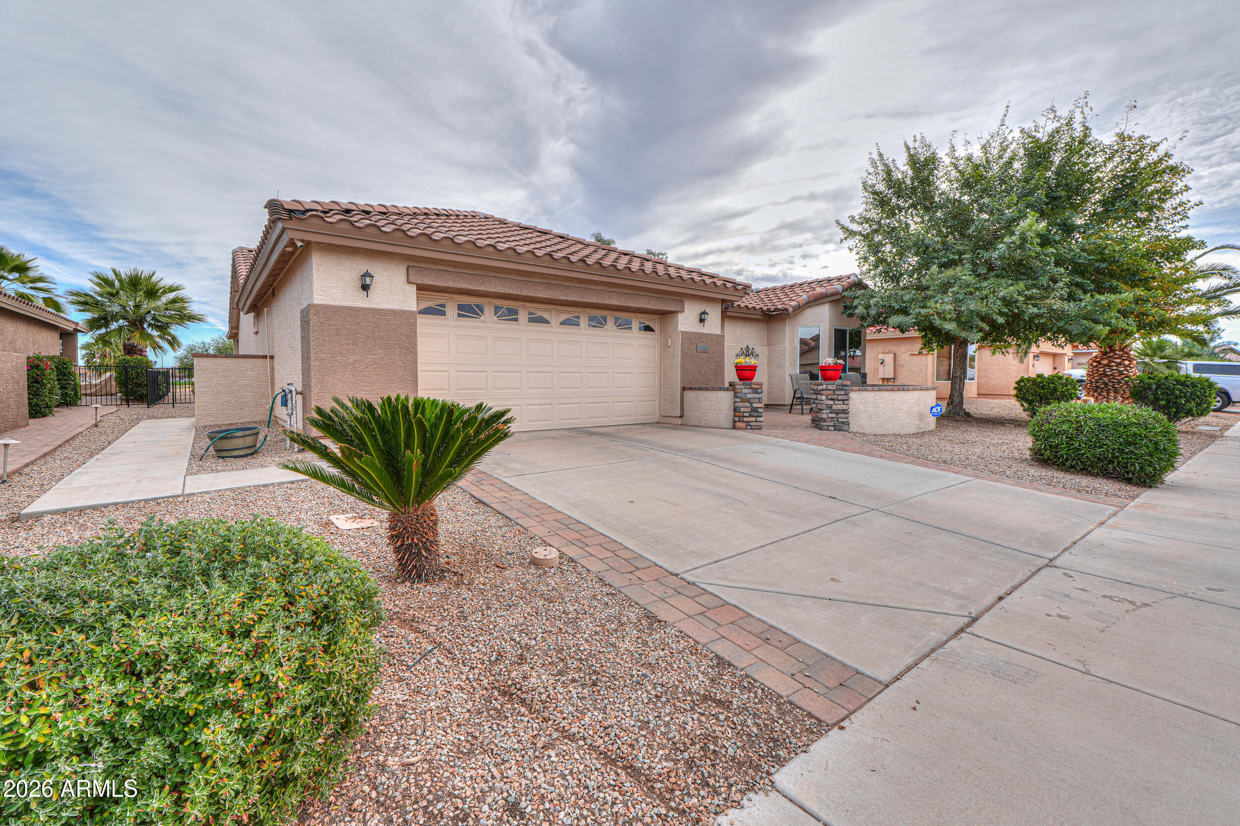 431 N SANTIAGO Trail