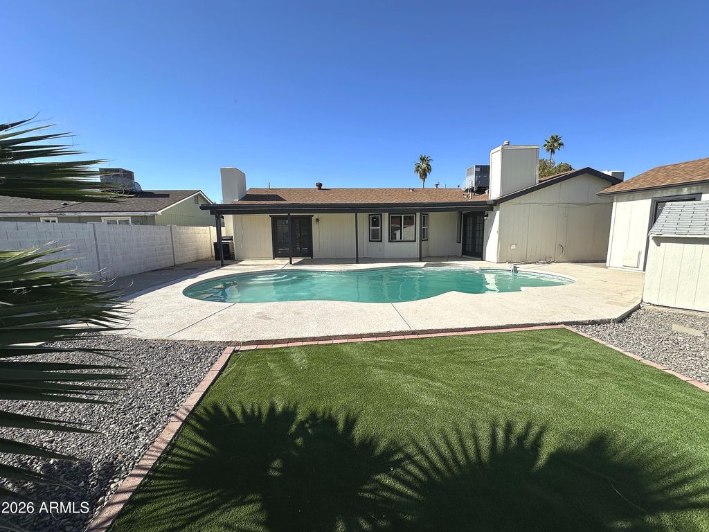 Photo of 1919 W Voltaire Avenue, Phoenix, AZ 85029 (MLS # 7026078)