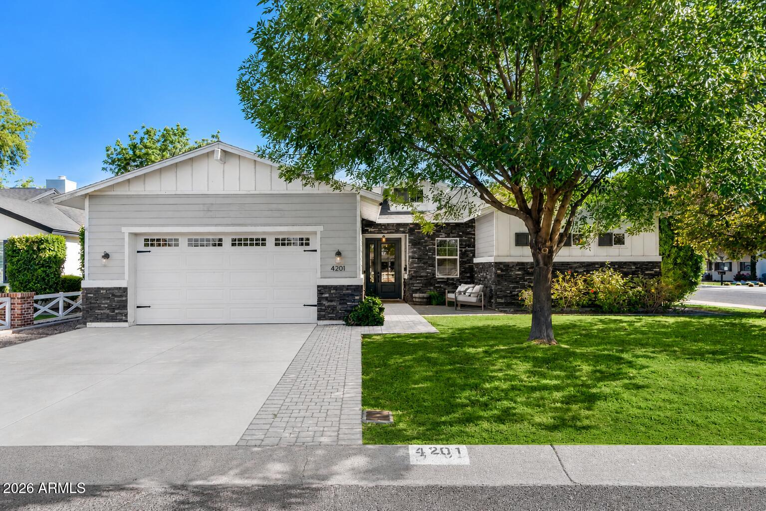 LEROY VISTA - Residential