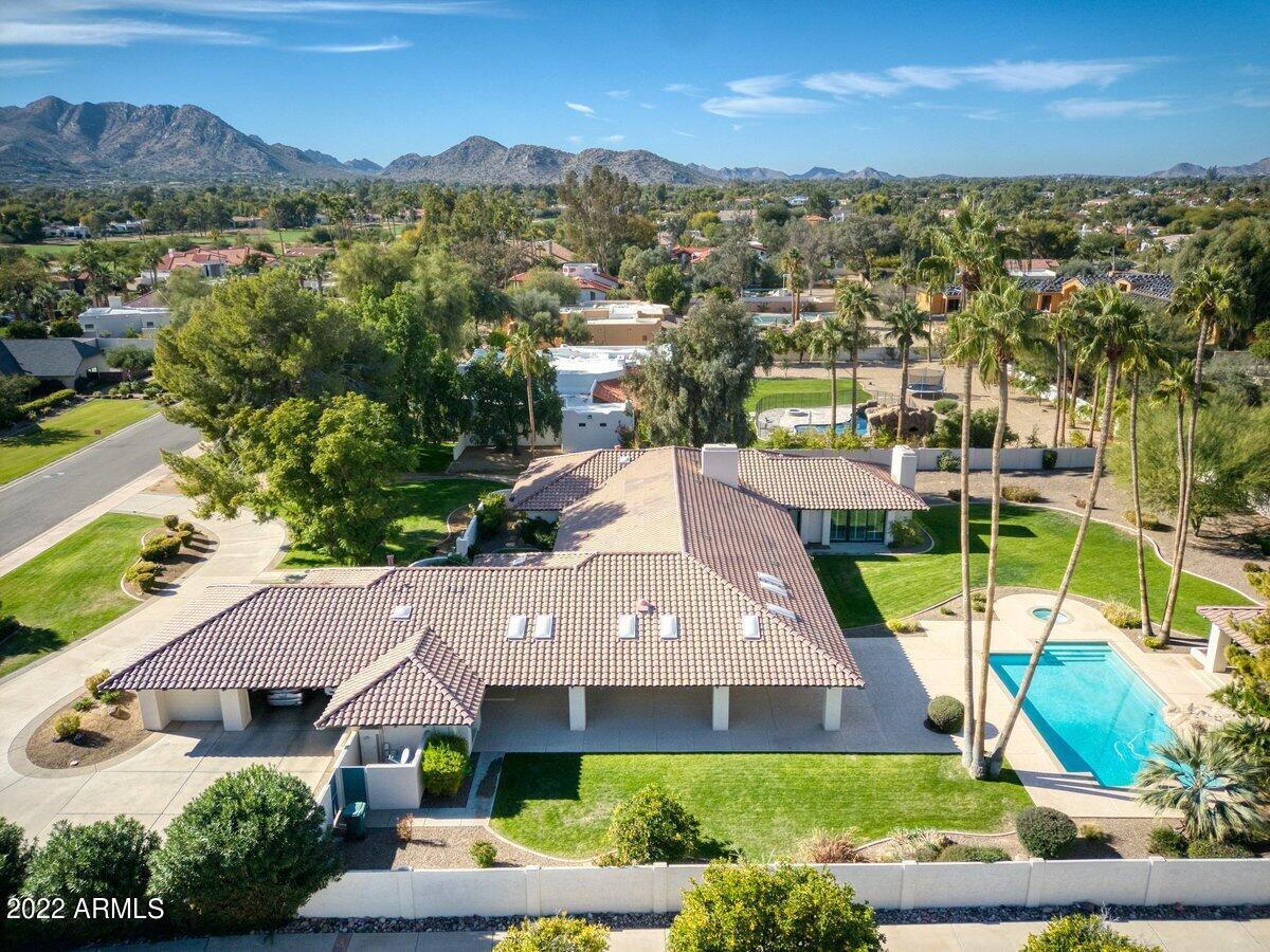 CAMELBACK COUNTRY ESTATES UNIT 2 - Residential