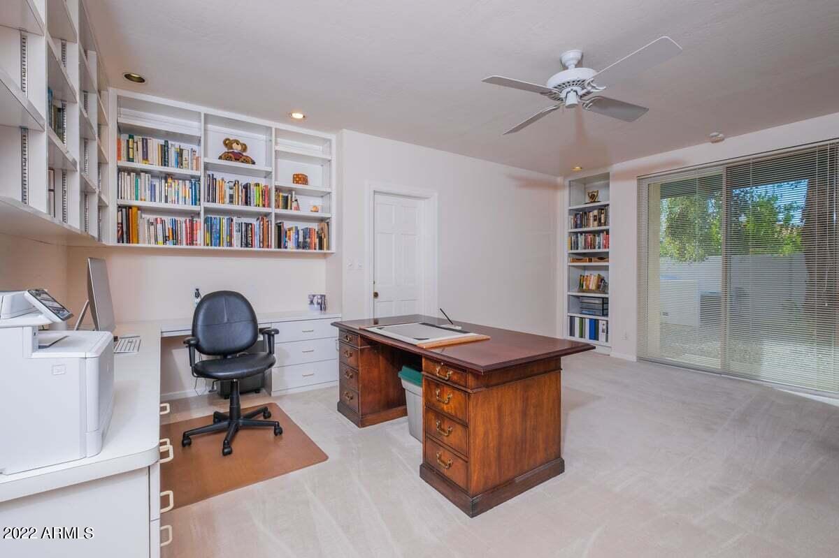 CAMELBACK COUNTRY ESTATES UNIT 2 - Residential