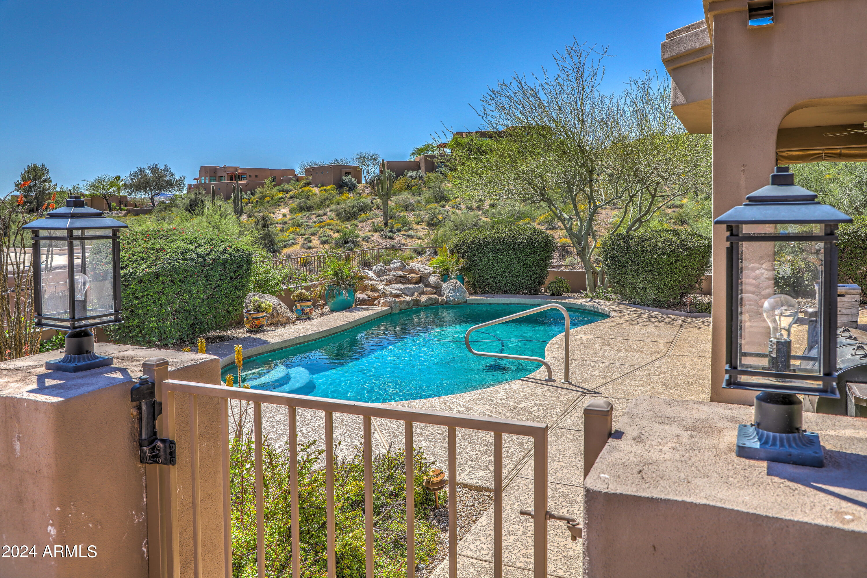 17304 E ALTA LOMA Drive

                                                                             Fountain Hills                                

                                    , AZ - $1,195,000