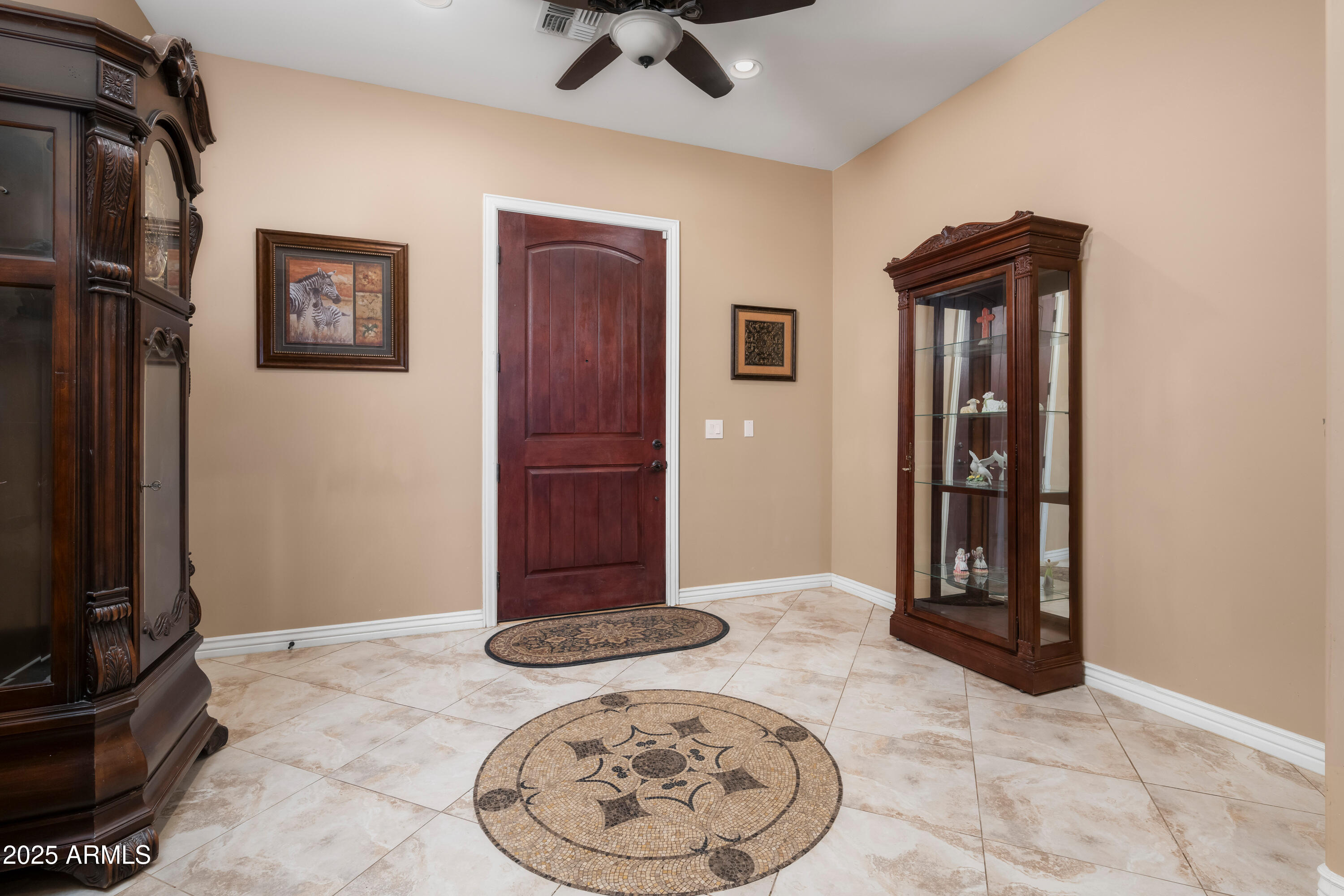 1096 W VIA DE PALMAS --