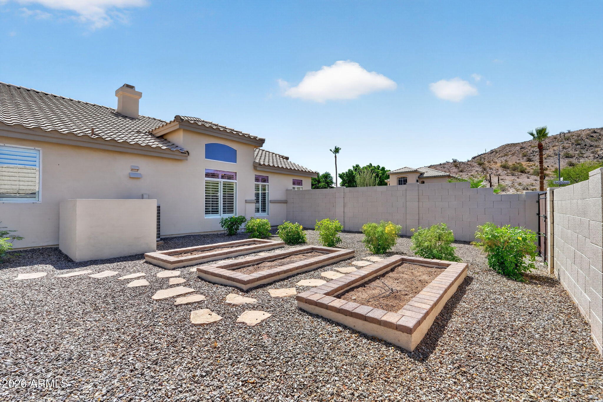 DESERT HILLS 2 AT MOUNTAIN PARK RANCH - Residential