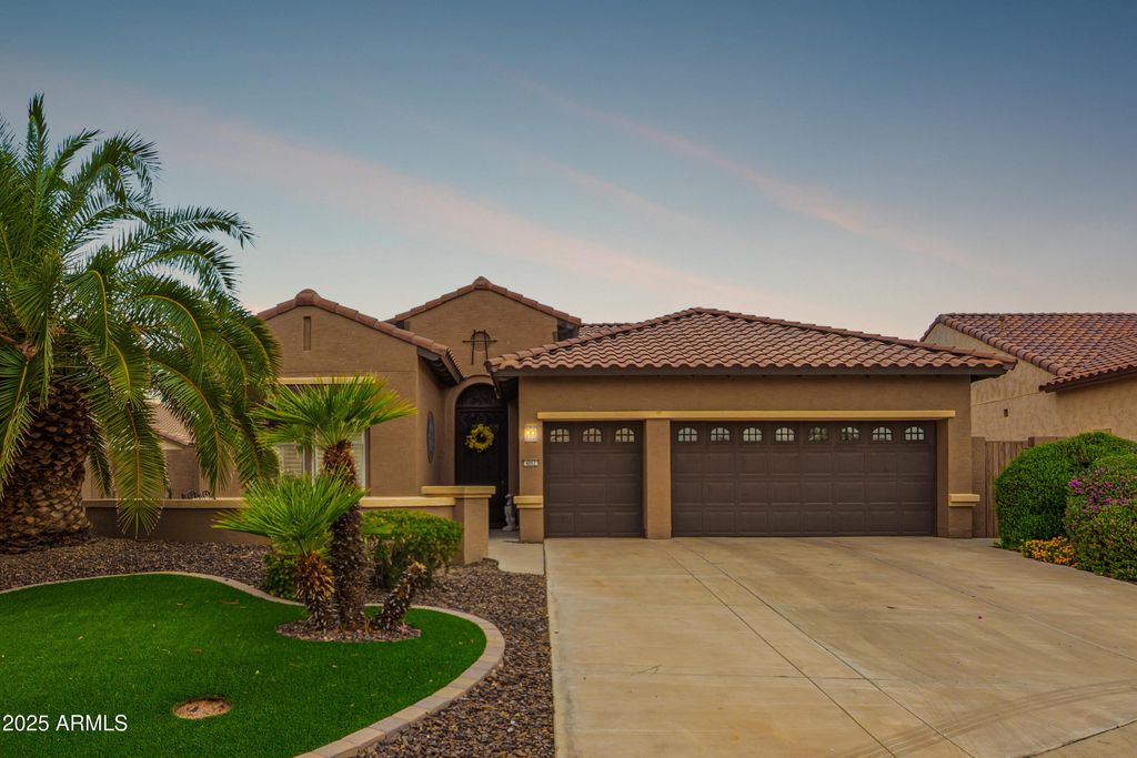 Photo of 4062 N 160th Drive, Goodyear, AZ 85395 (MLS # 6933592)