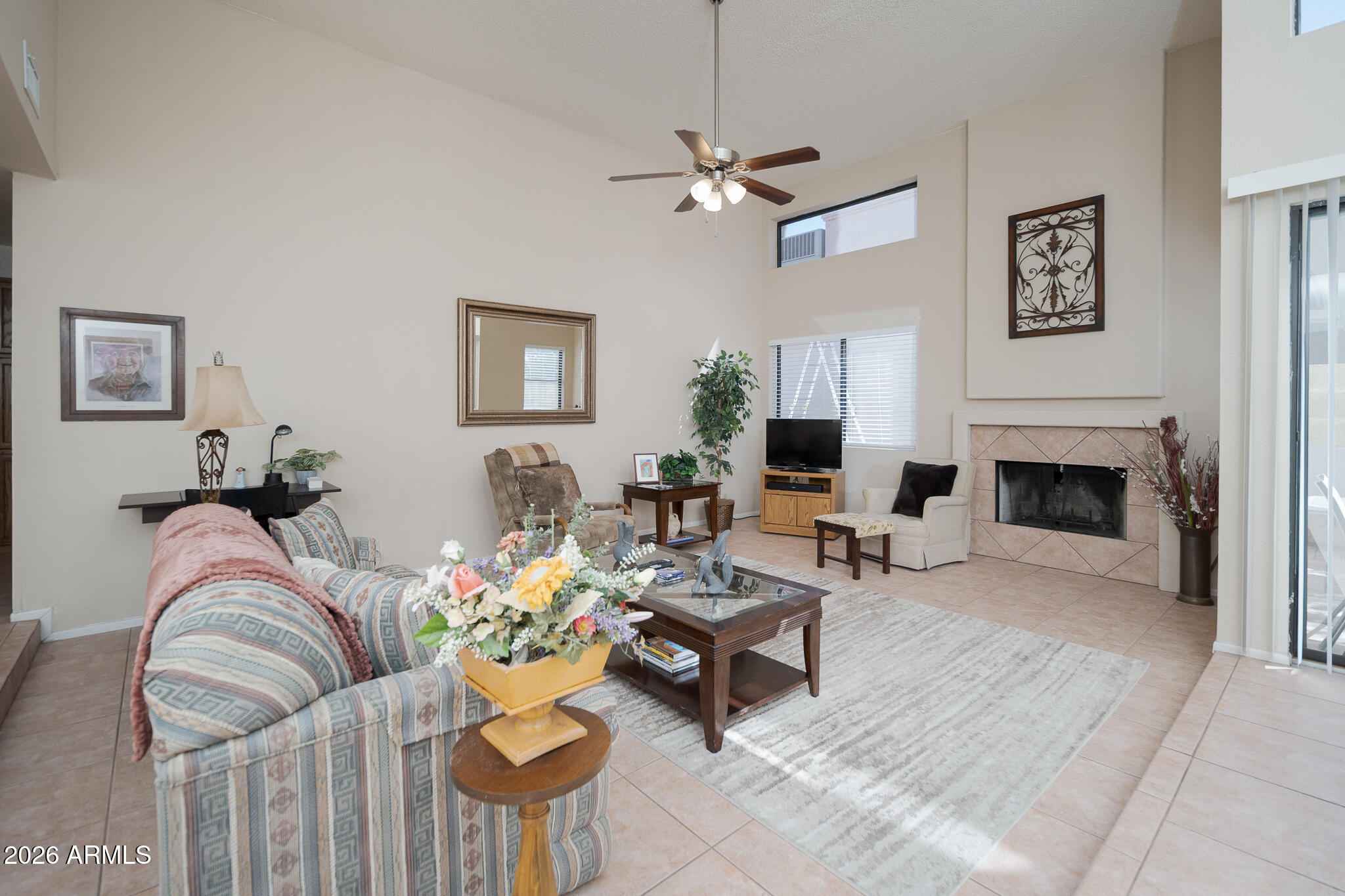 5902 E Aire Libre Lane