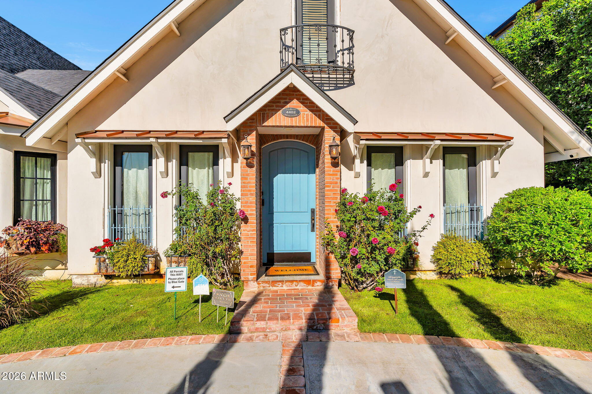 4402 E TURNEY Avenue